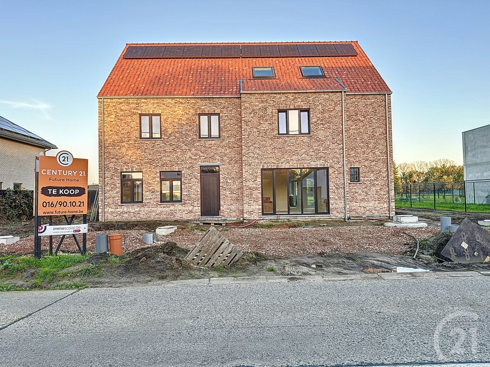 Huis te koop in Herselt! foto 1