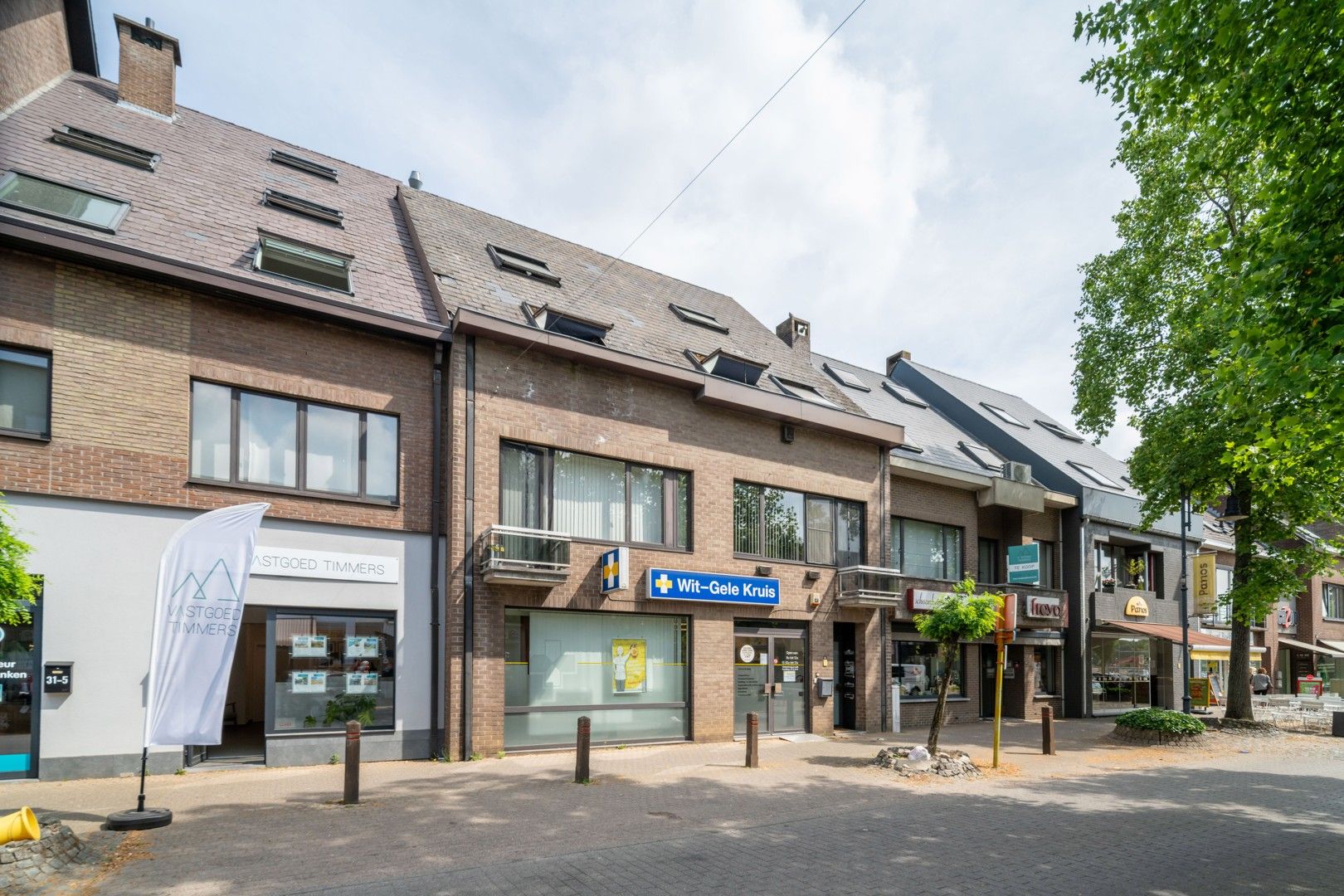 183m² handelsgelijkvloers te huur foto 1