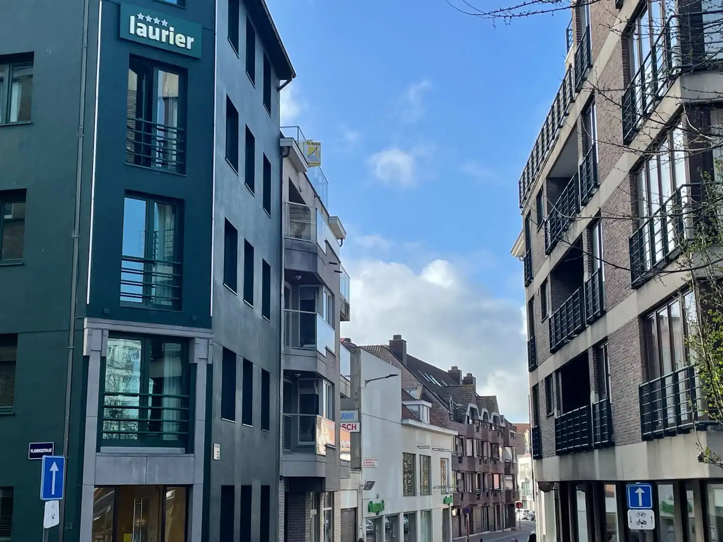 Ruim duplexappartement nabij de zeedijk in een recent gebouw foto 5