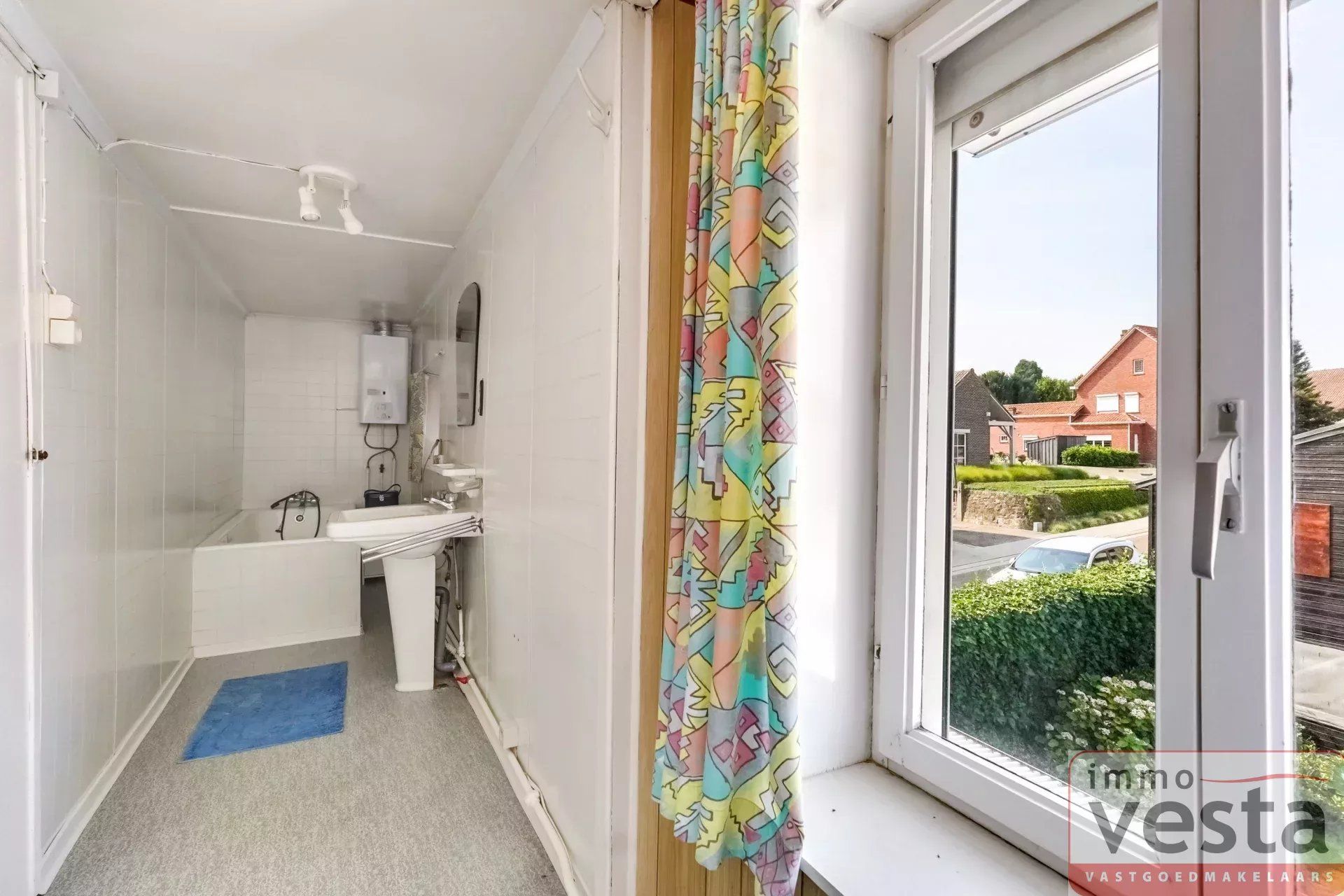 Te renoveren woning met landelijke ligging foto 18