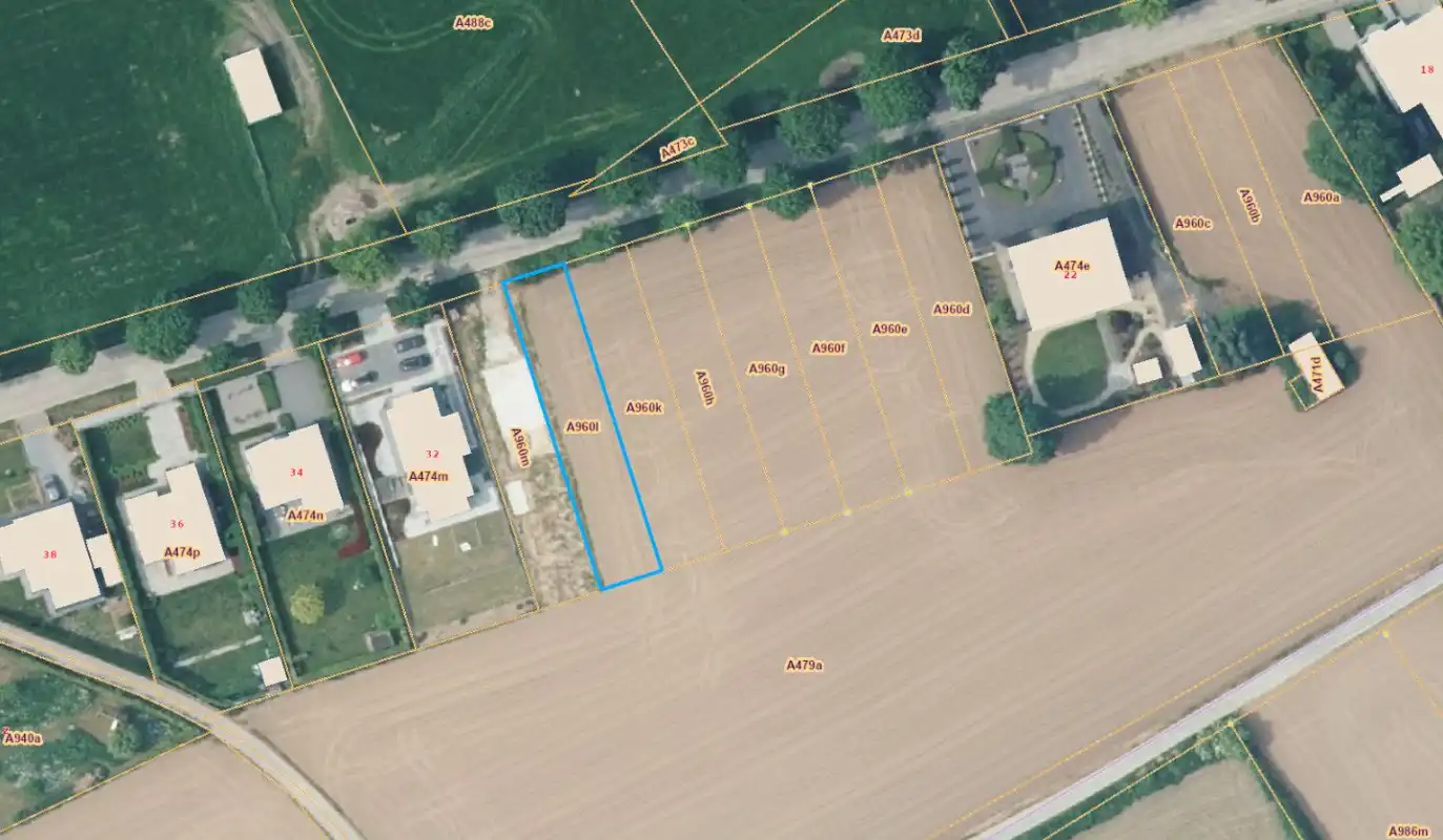 Bouwgrond voor halfopen bebouwing (LOT 10) foto {{pictureIndex}}