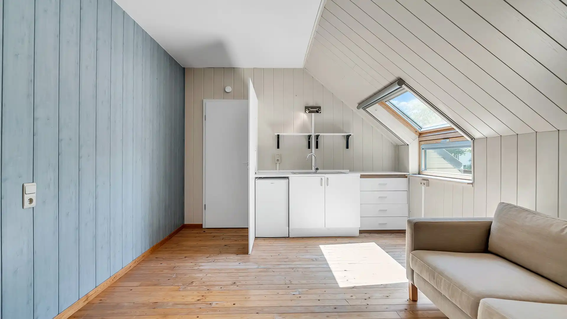 Ruime en instapklare woning met zwembad in Genk (Bret) foto 28
