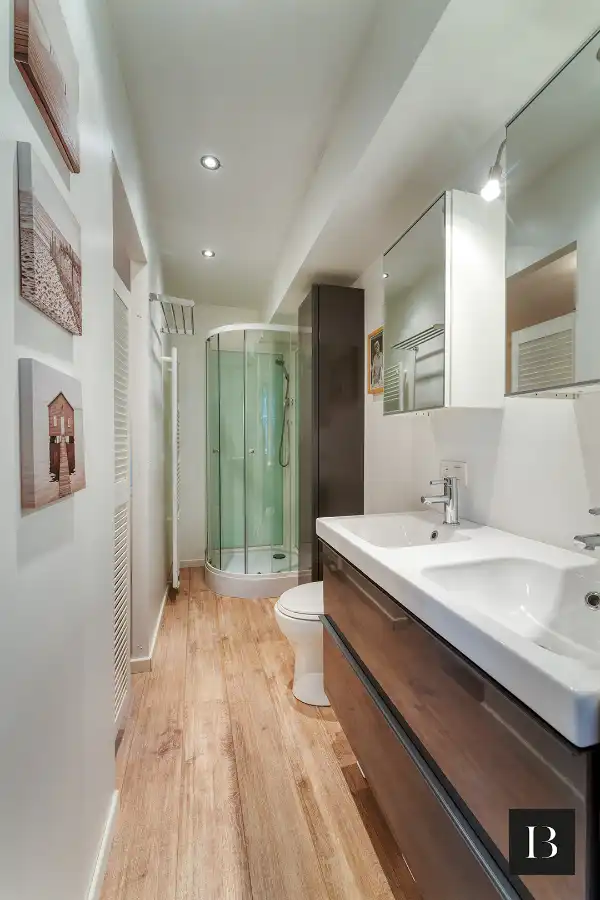 Instapklaar, totaal vernieuwd appartement met zijdelings zee- en havenzicht in Blankenberge foto 7