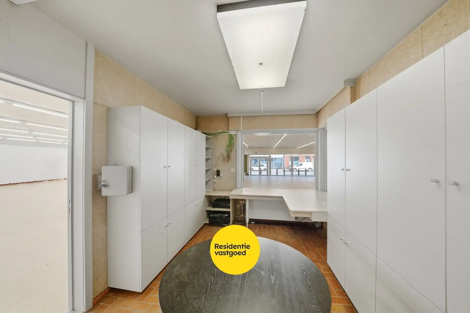 Commerciële ruimte te huur in het centrum van Aartrijke foto 13