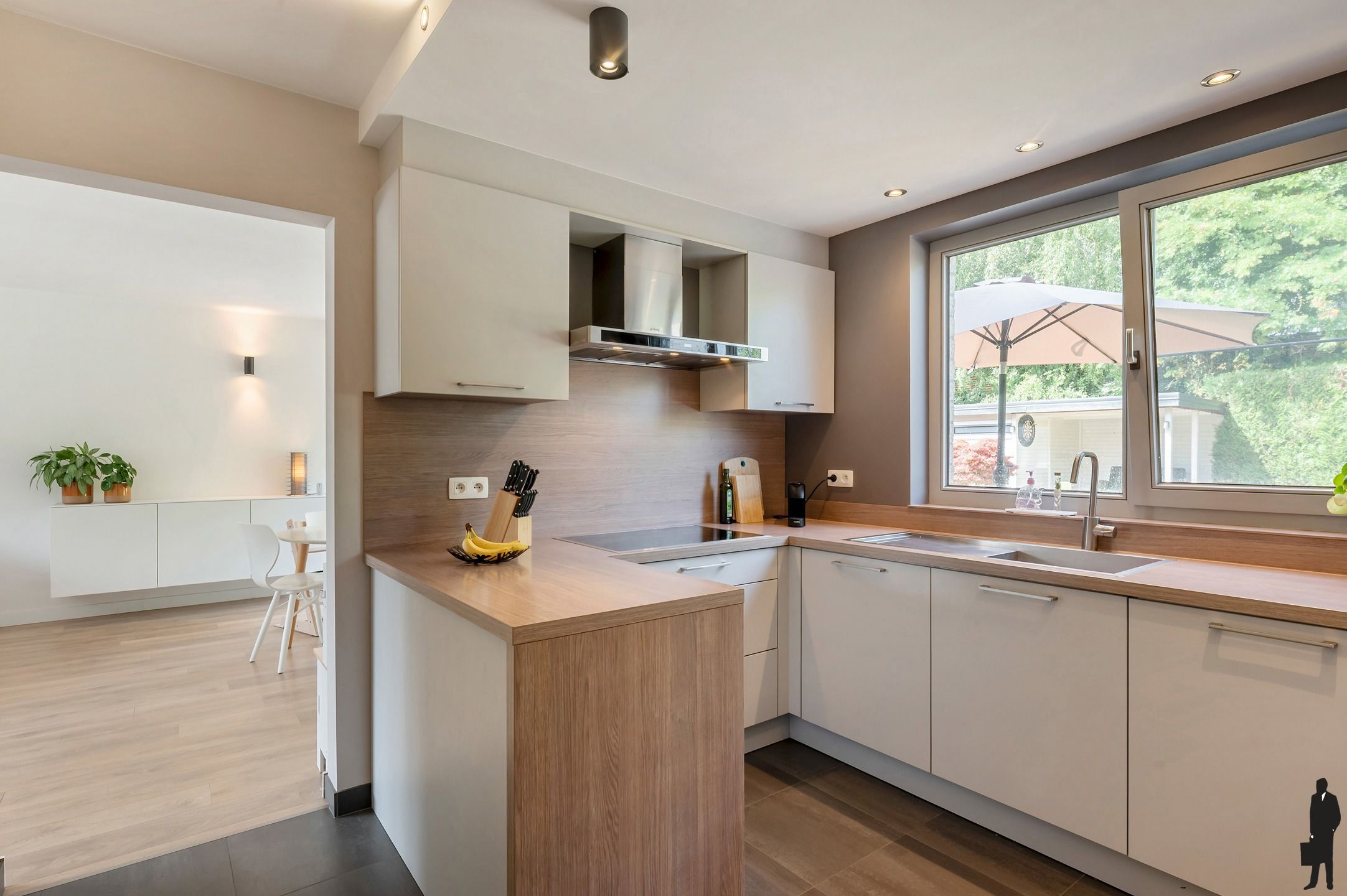 Vrijstaande woning met 3 slpks in doodlopende straat op 543 m². foto 8