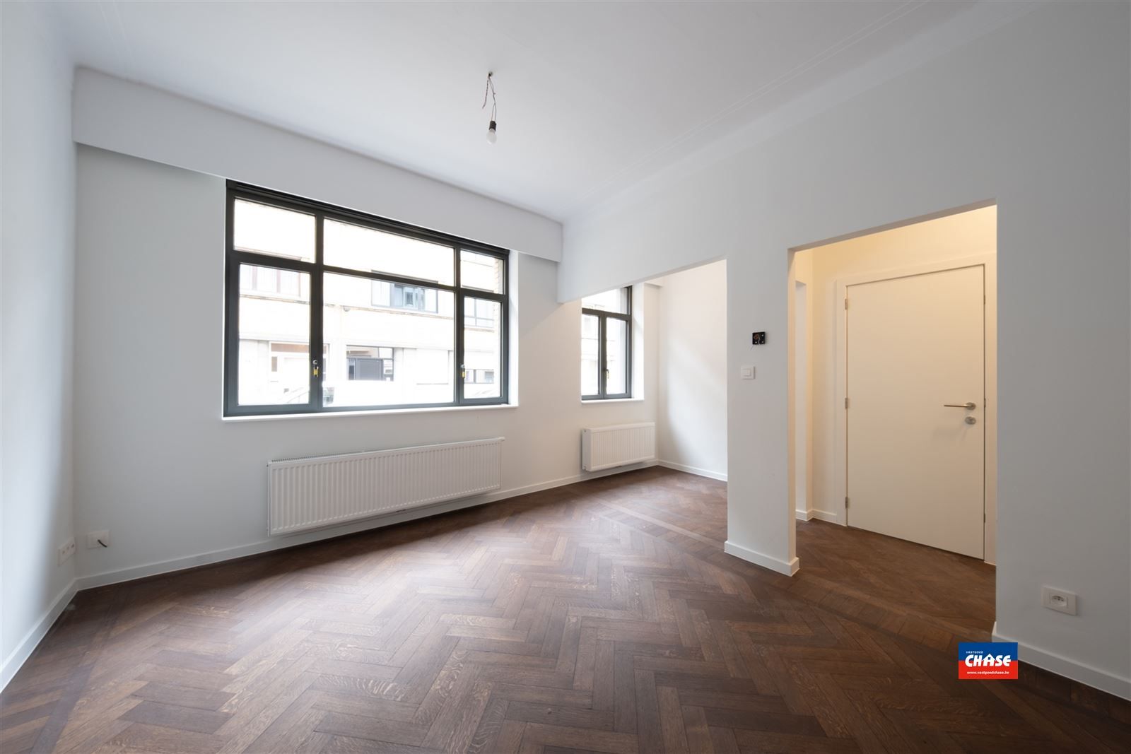 Gerenoveerd gelijkvloersappartement met één slaapkamer en stadstuin foto 3