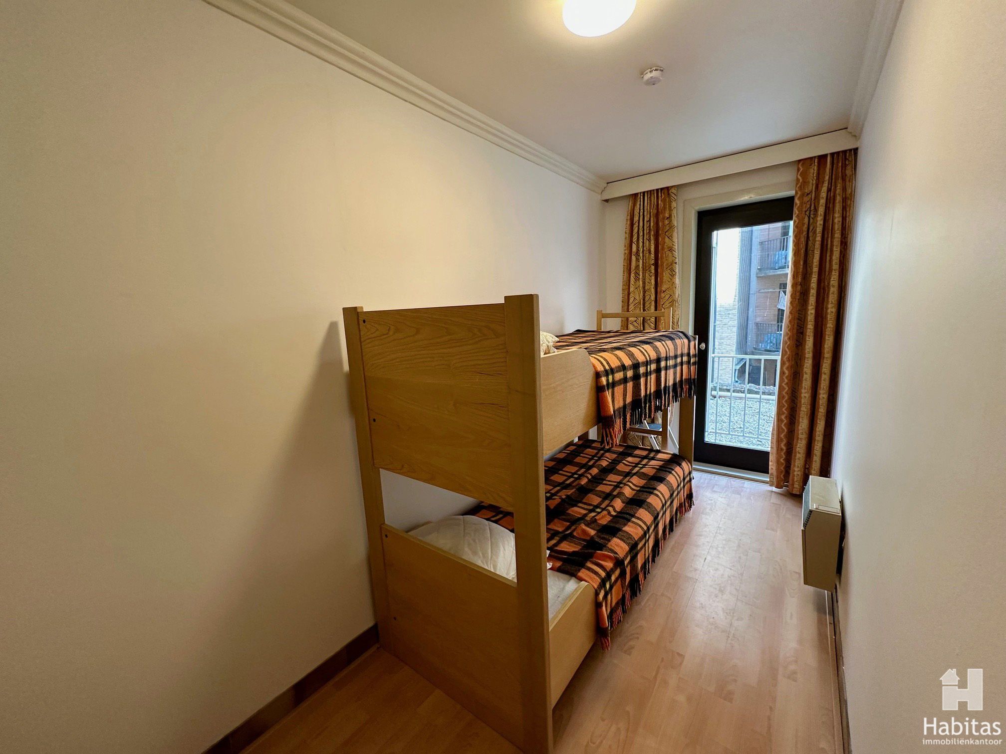  2-slaapkamerappartement met prachtig frontaal zeezicht foto 8