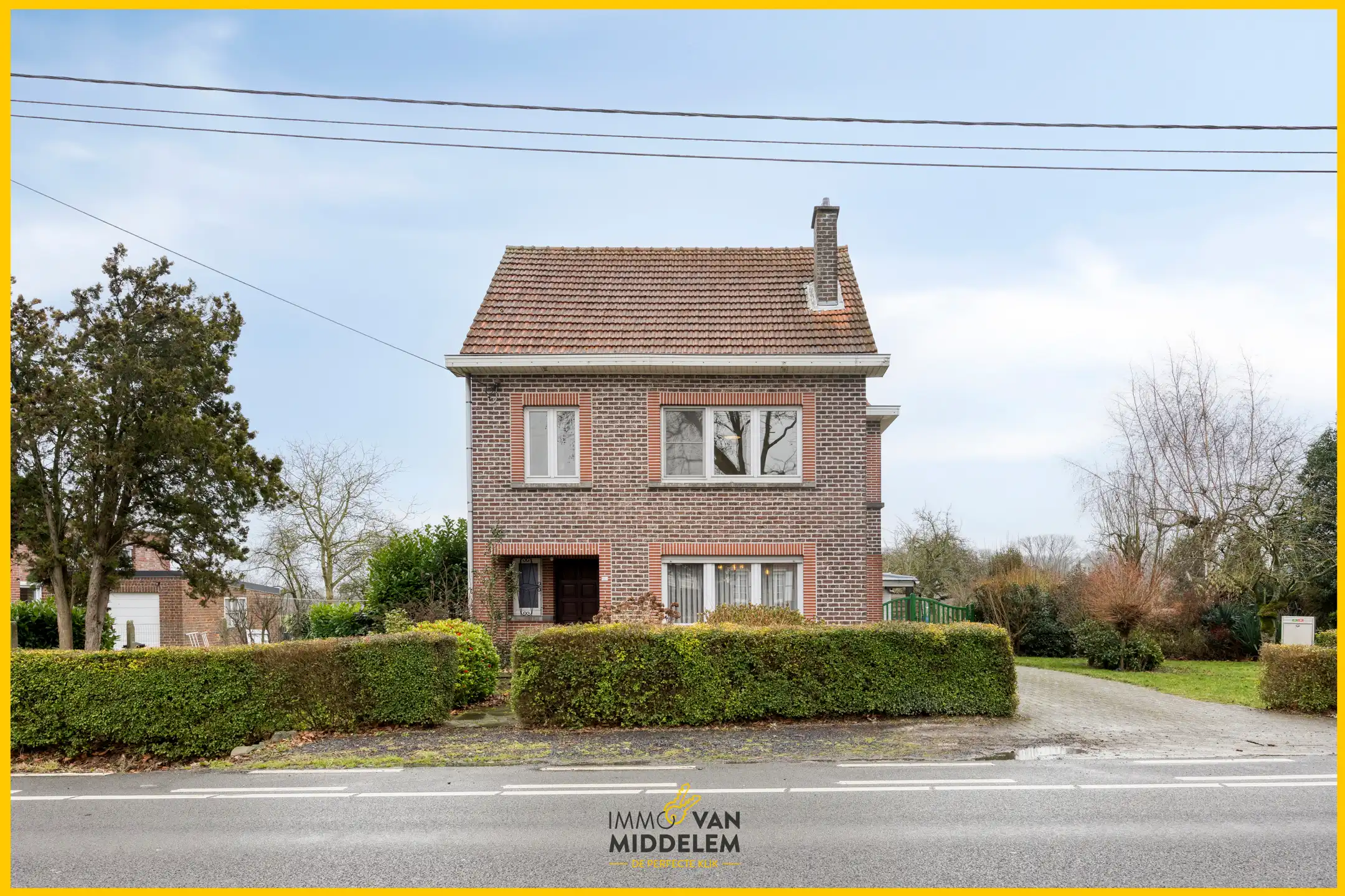 Hoofdfoto van de publicatie: AUTHENTIEKE WONING MET 3 SLAAPKAMERS EN TUIN