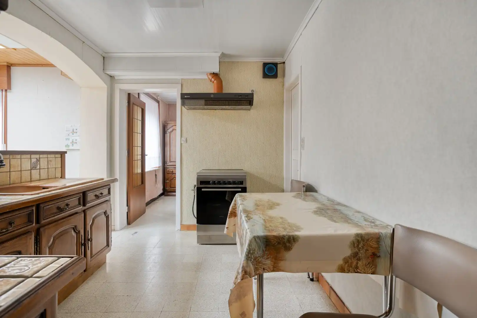 Rustig gelegen renovatiewoning, met 4 slaapkamers en een bewoonbare oppervlakte van 164 m² foto 7