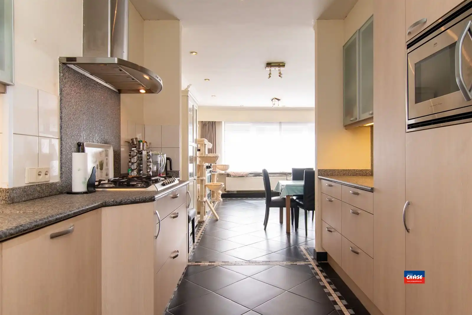 Gelijkvloersappartement met drie slaapkamers en terras foto 5