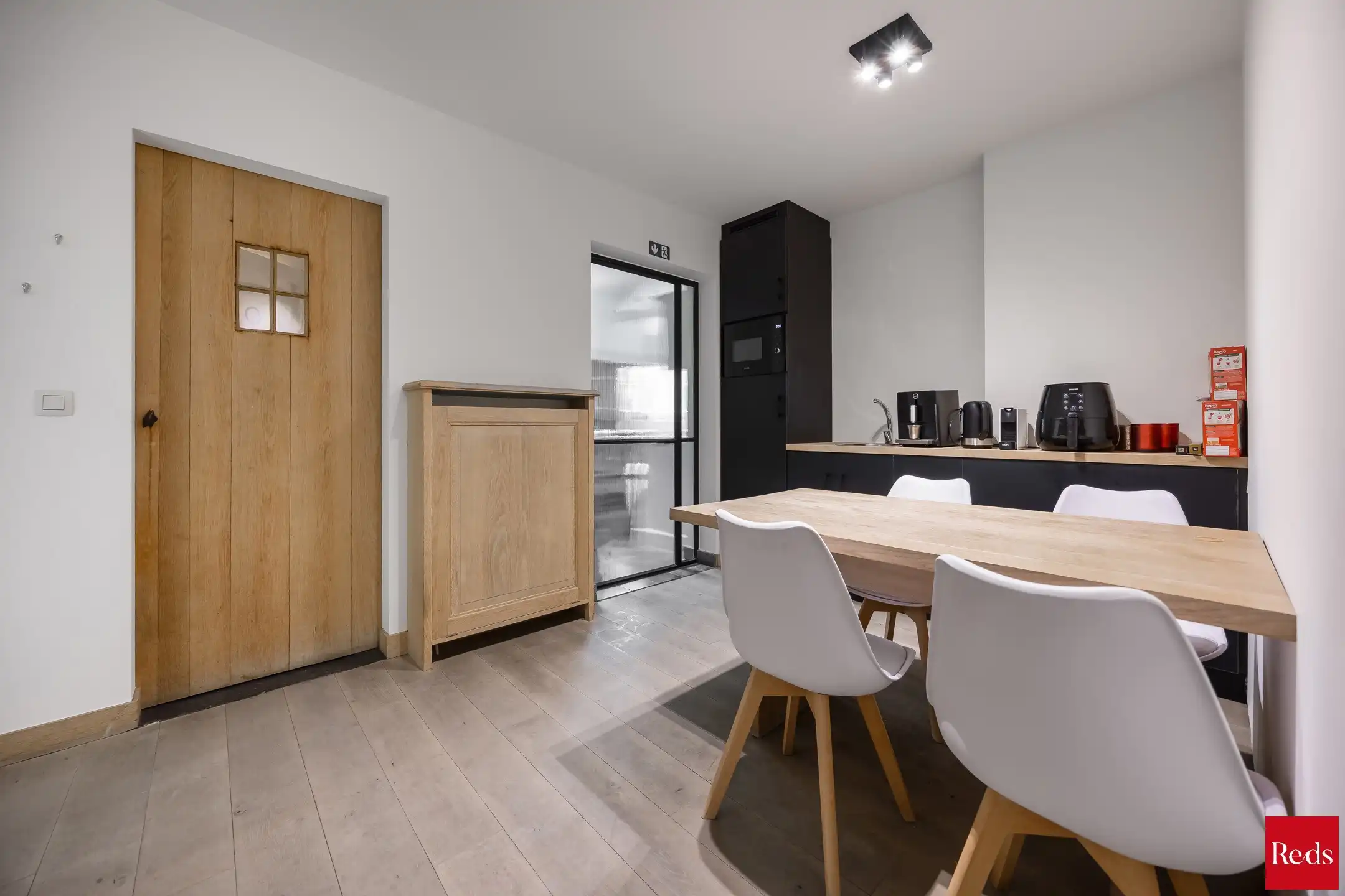 Instapklare villa met praktijkruimte  foto 11