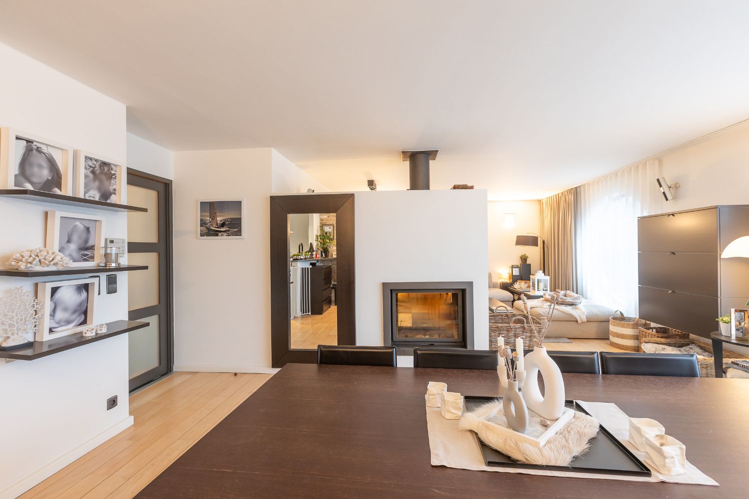 Moderne woning met handelsruimte op commerciële ligging! foto 7