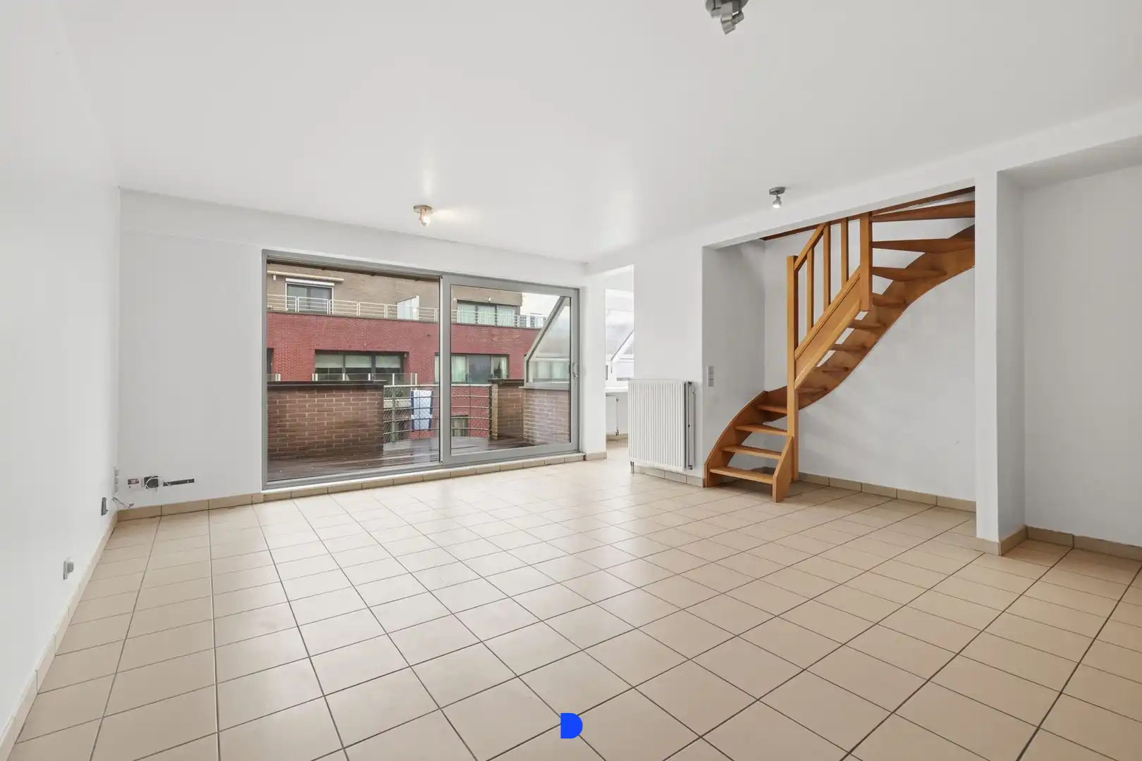 Ruim appartement in het centrum van Roeselare foto 2