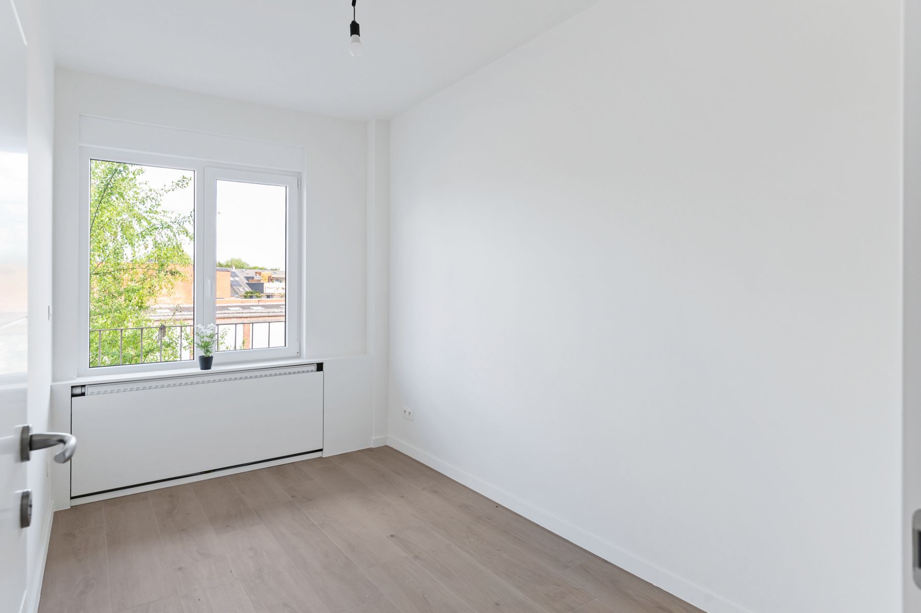 Gerenoveerd appartement met drie slaapkamers in centrum foto 15