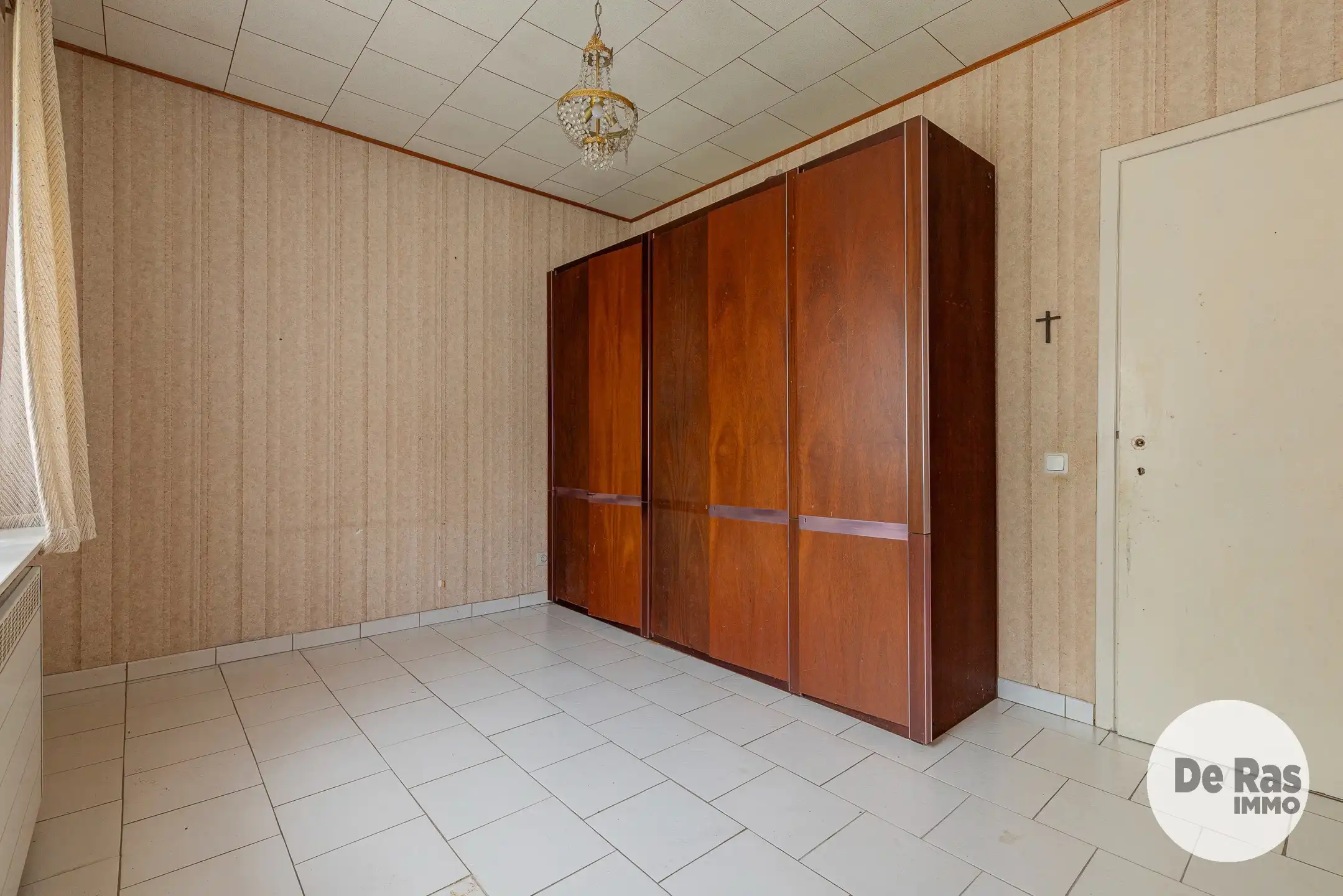 WICHELEN - Te renoveren landbouwwoning met weide en serre foto 12