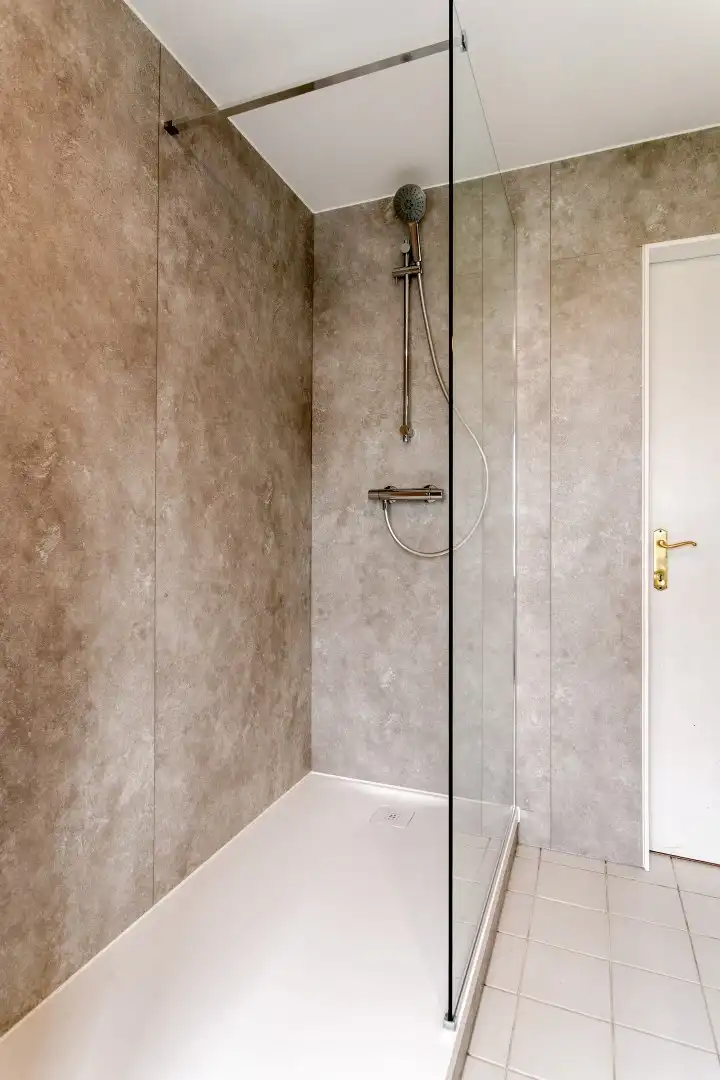 Ruime woning met 3 slaapkamers! foto 5