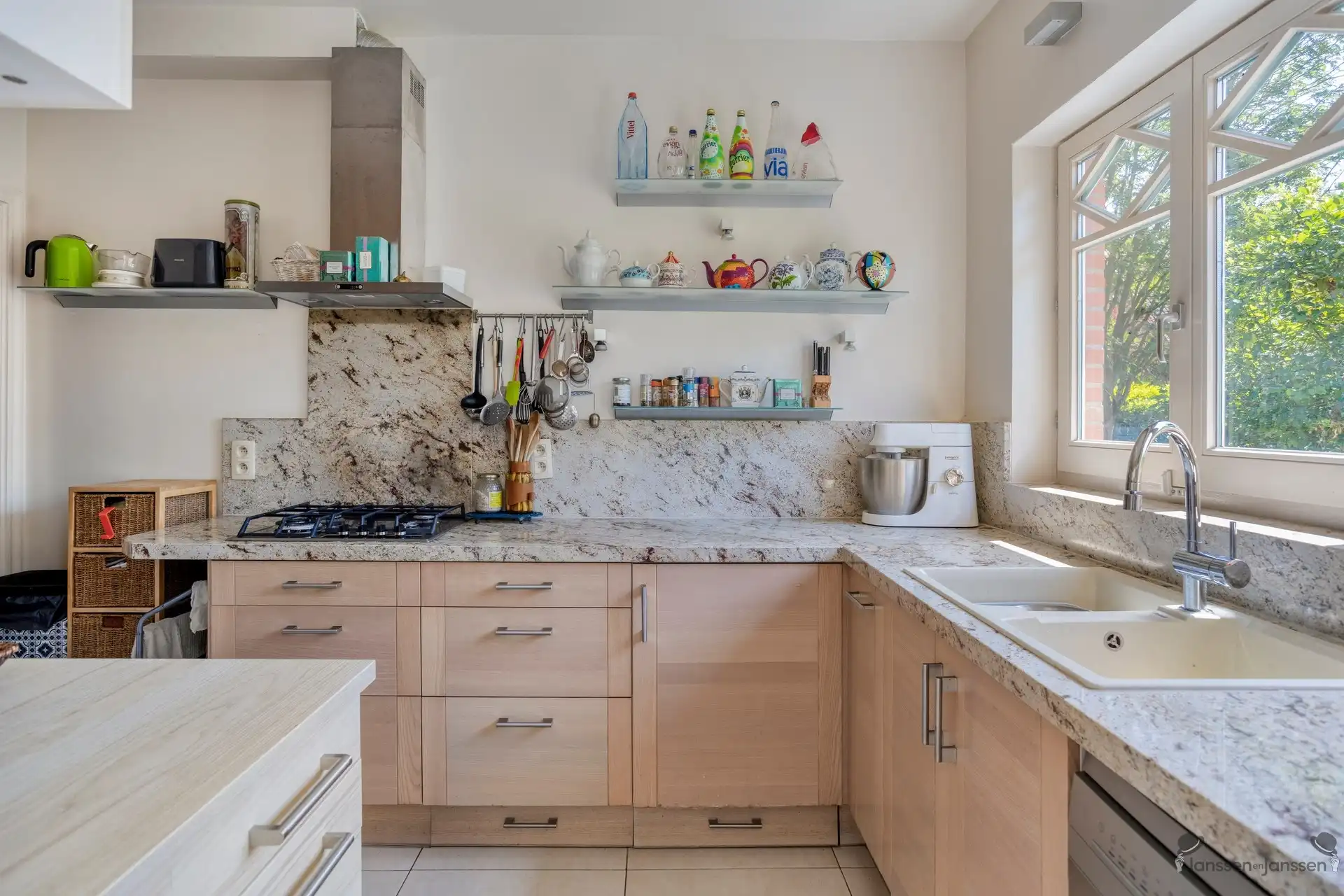 Wonen tussen licht en groen | Charmante villa met 5 slaapkamers in één van de mooiste lanen van Brasschaat foto 11
