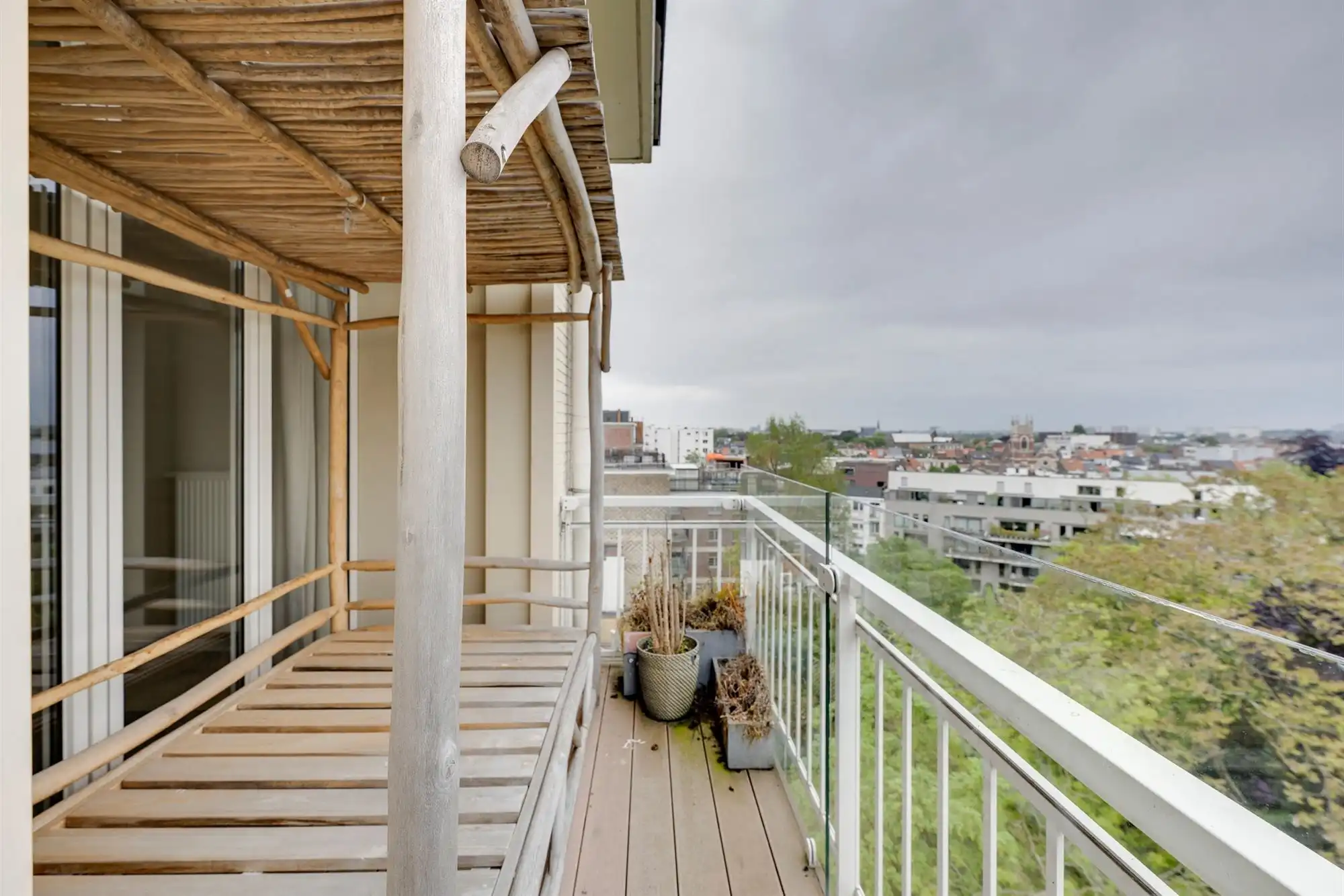 Penthouse met panoramisch terras nabij het Harmoniepark foto 18