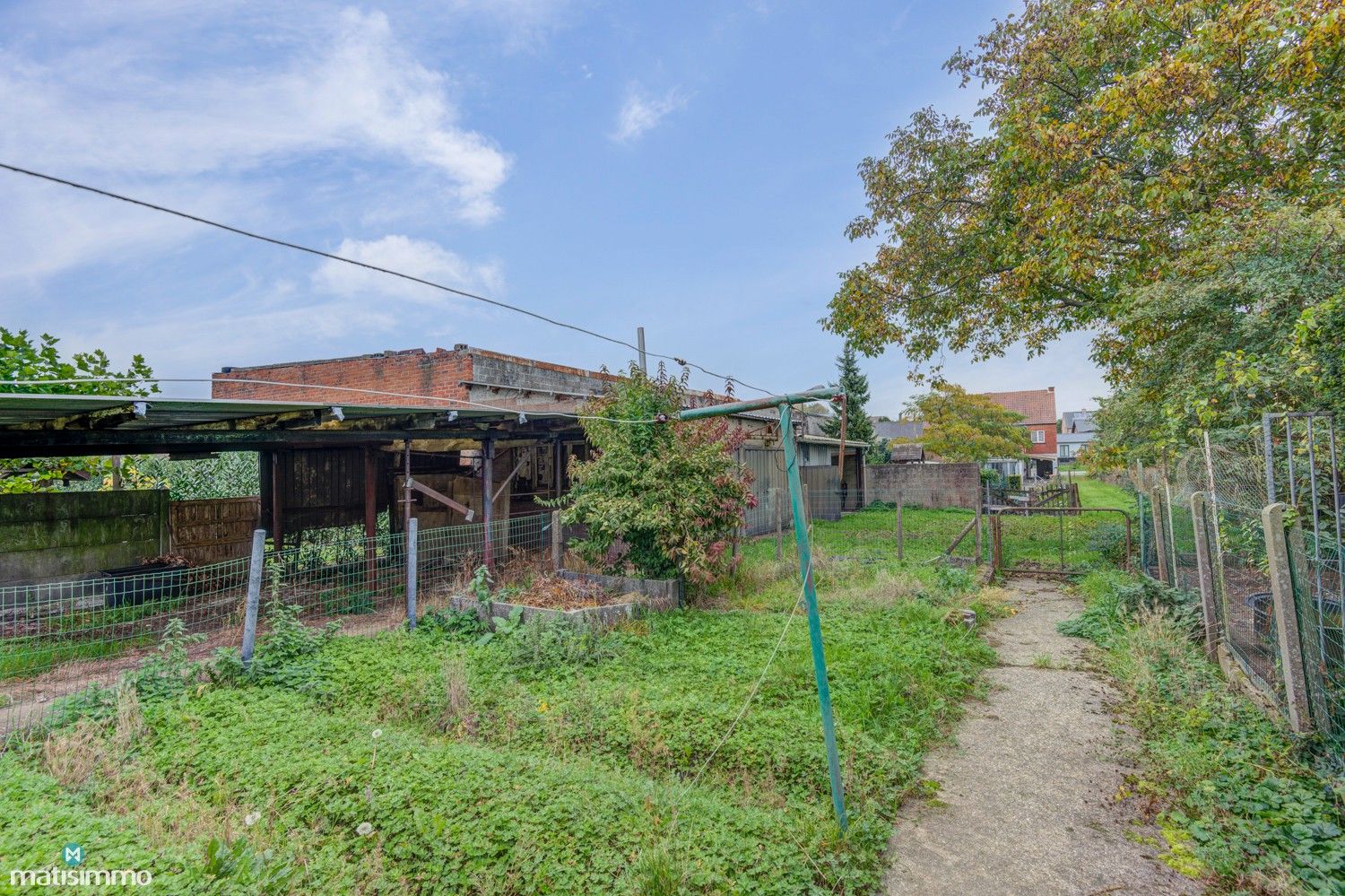GEZINSWONING MET RUIME TUIN EN DRIE SLAAPKAMERS IN MARTENSLINDE foto 29