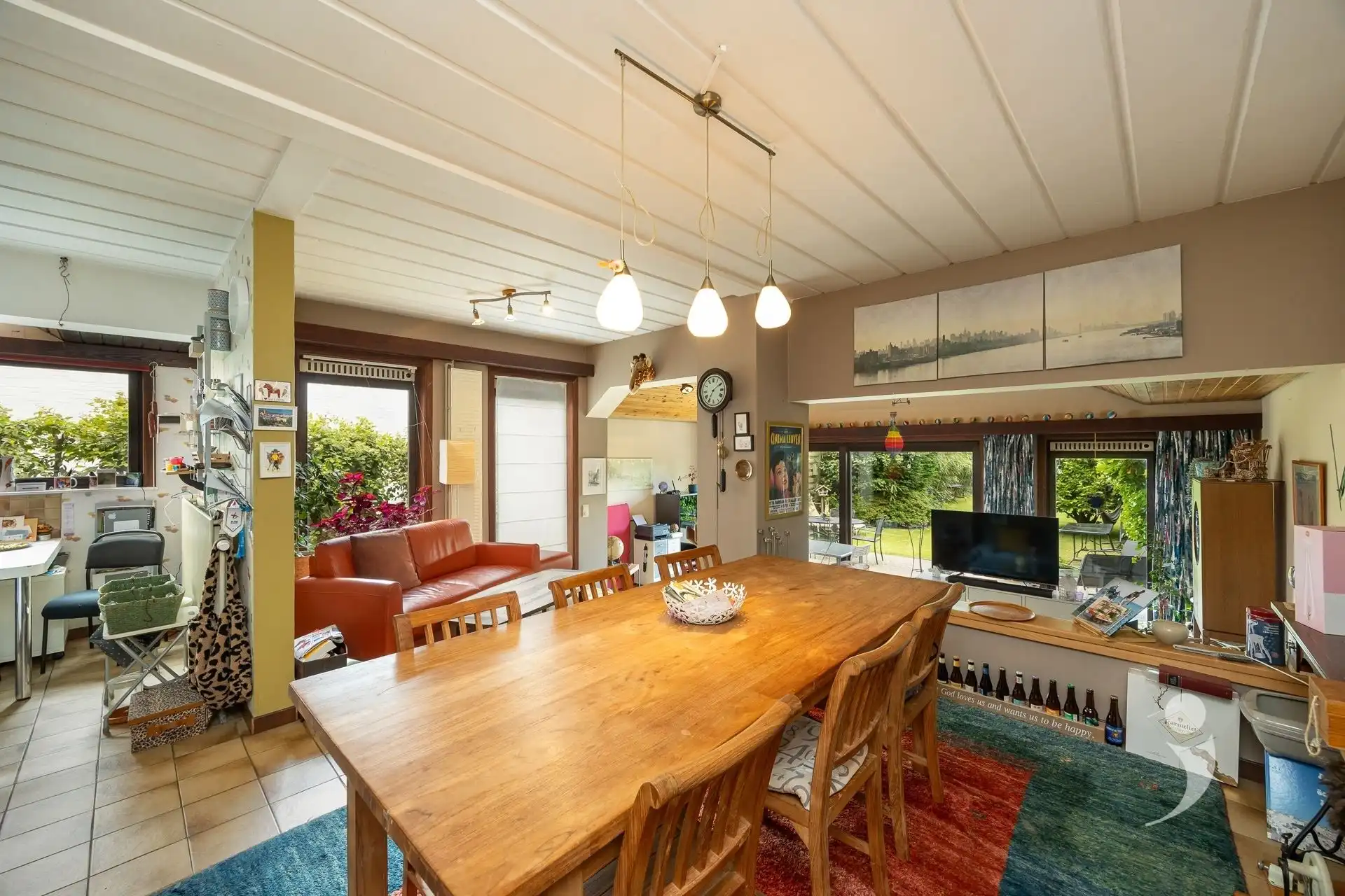 Ruime woning in een doodlopende straat! foto 6