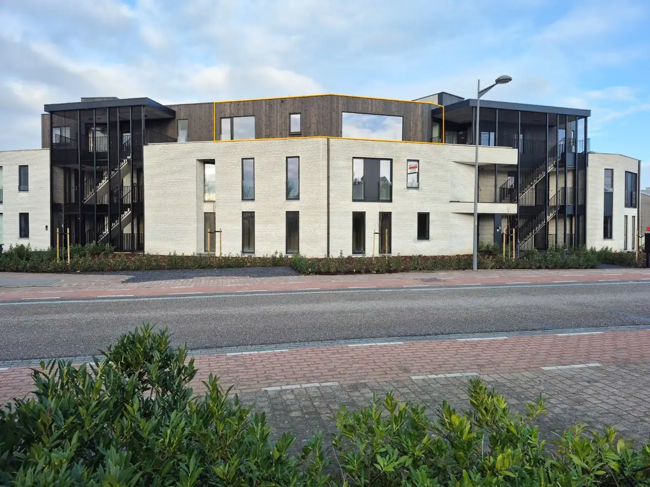 Prachtig, hoogwaardig afgewerkt, penthouse! foto 2