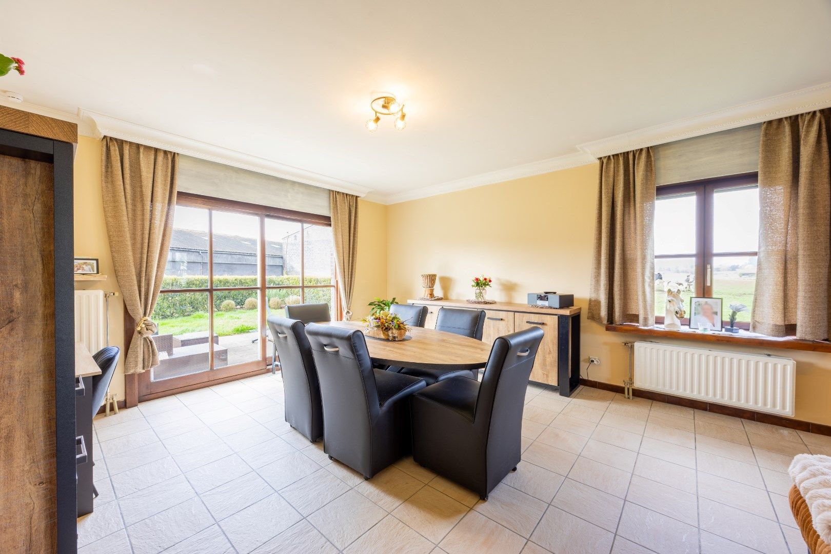 Vrijstaande villa op perceel van 1336 m2 foto 6