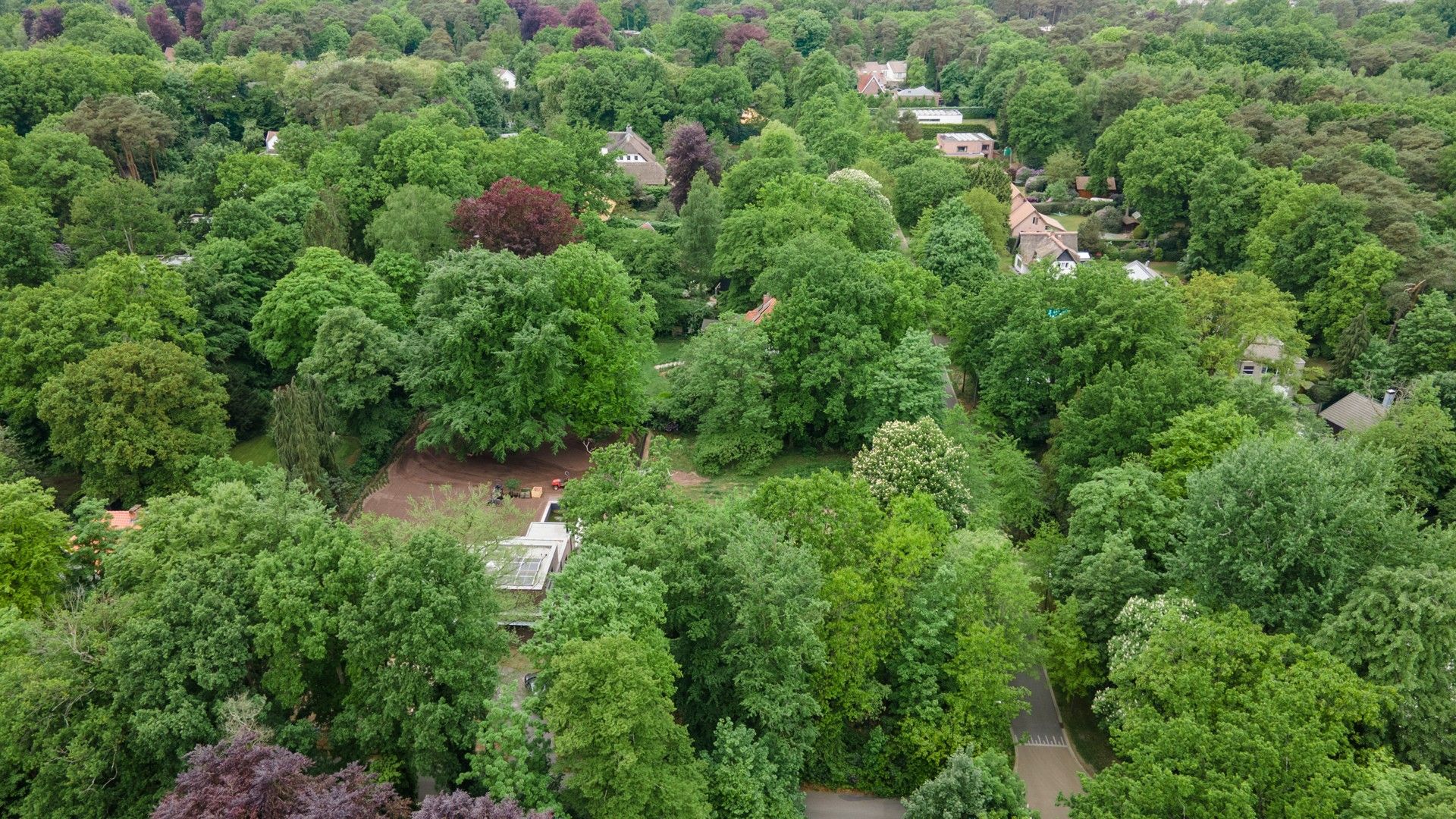Bouwgrond van 2076 m² op topligging foto 3