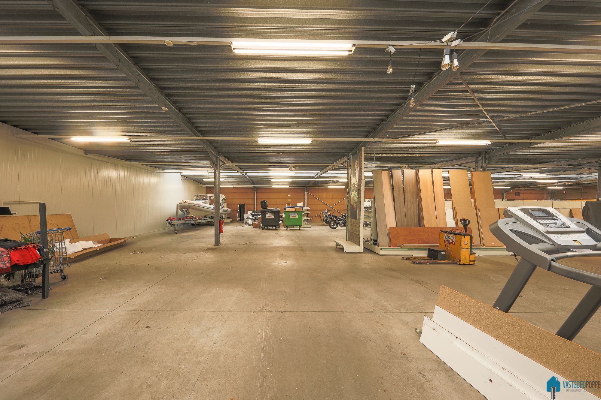 TE KOOP: in te richten KMO-units foto 3