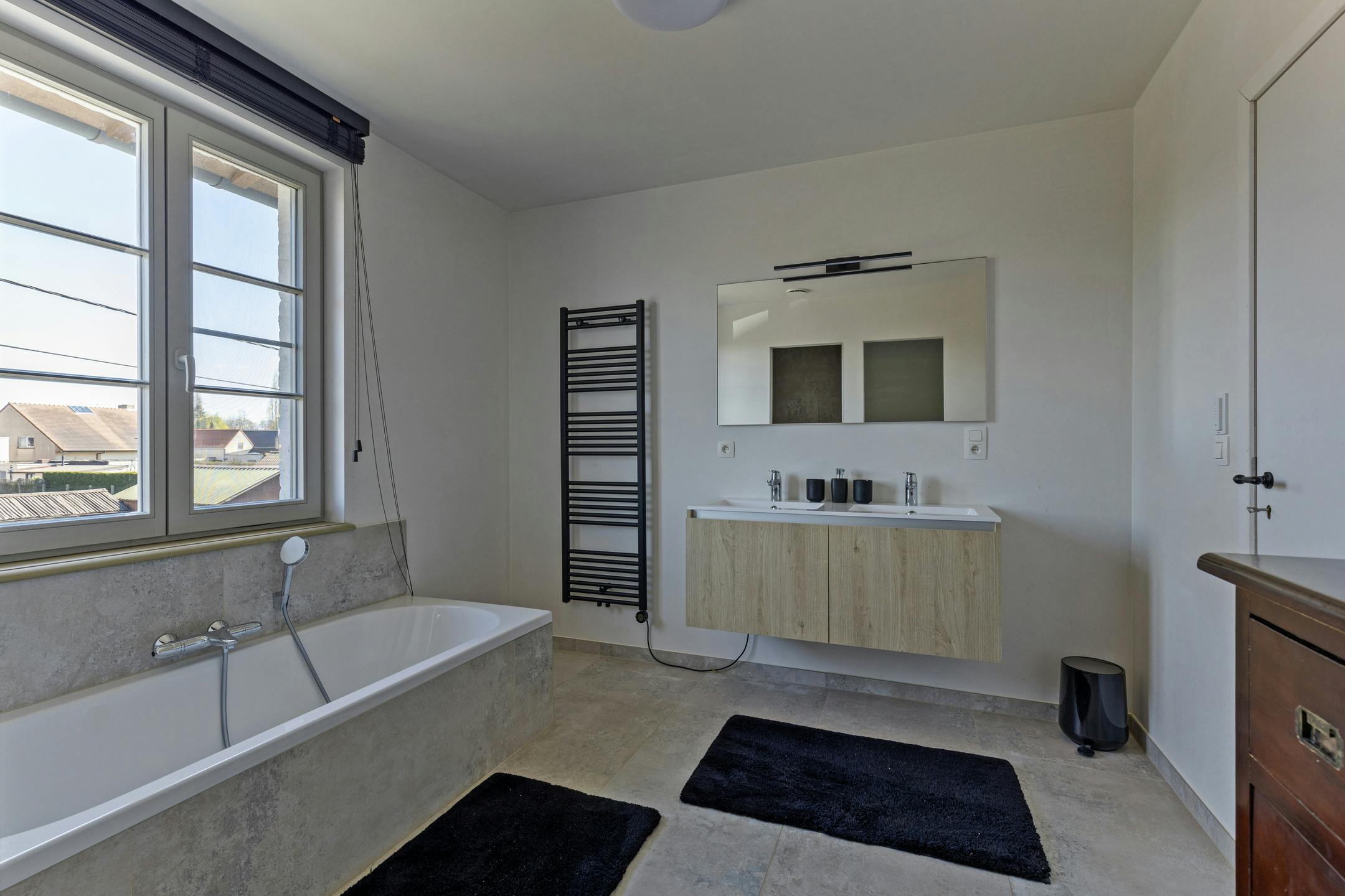 Exclusief, uiterst ruim halfopen huis te Kleit (Maldegem) foto 14