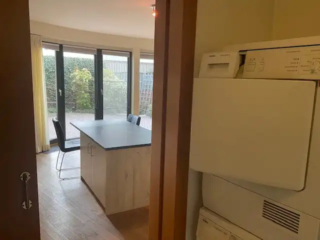 Gelijkvloersappartement met 2 slaapkamers, 2 badkamers en tuin foto 10