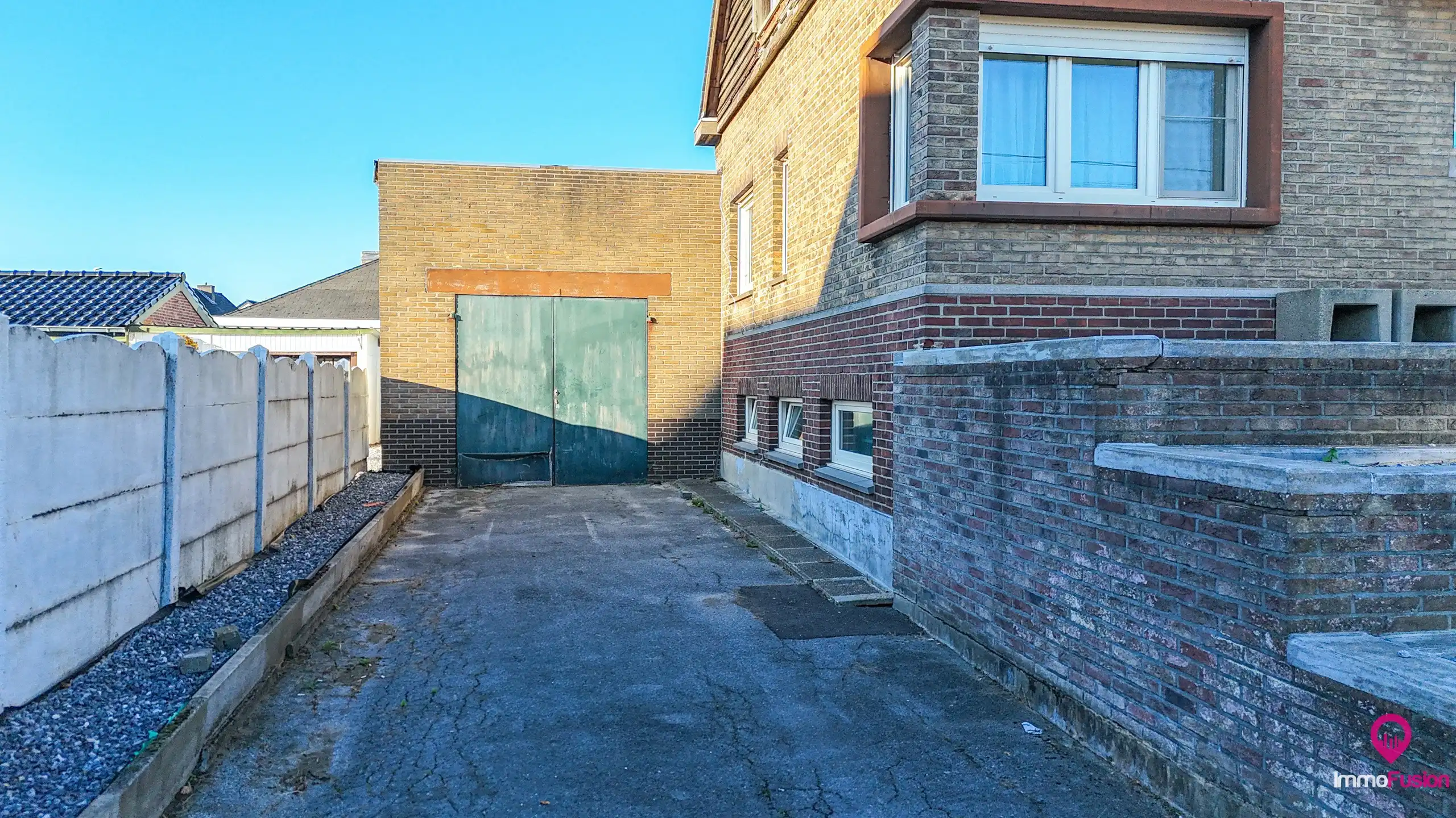 Uniek woon-werkpand met vergunde loods van 110m² en 5 slpks! foto 42