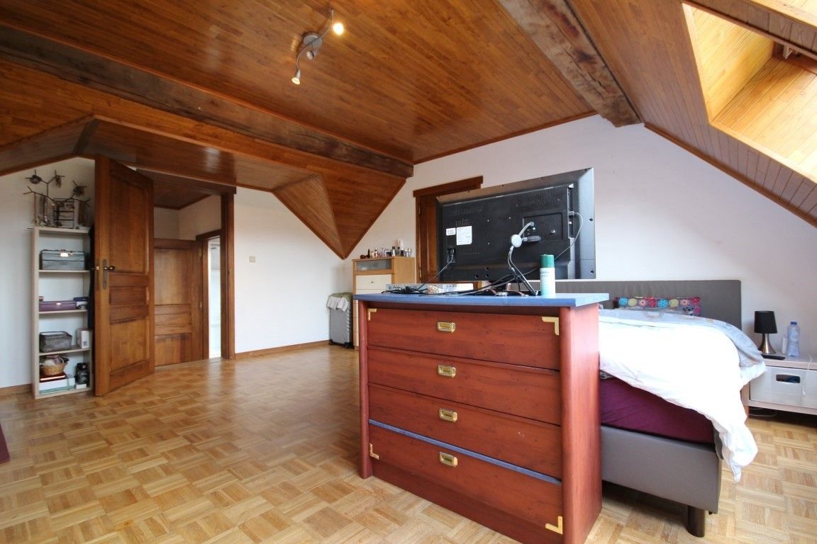 Charmante ruime hoeve met 3 slaapkamers nabij de E40 foto 18