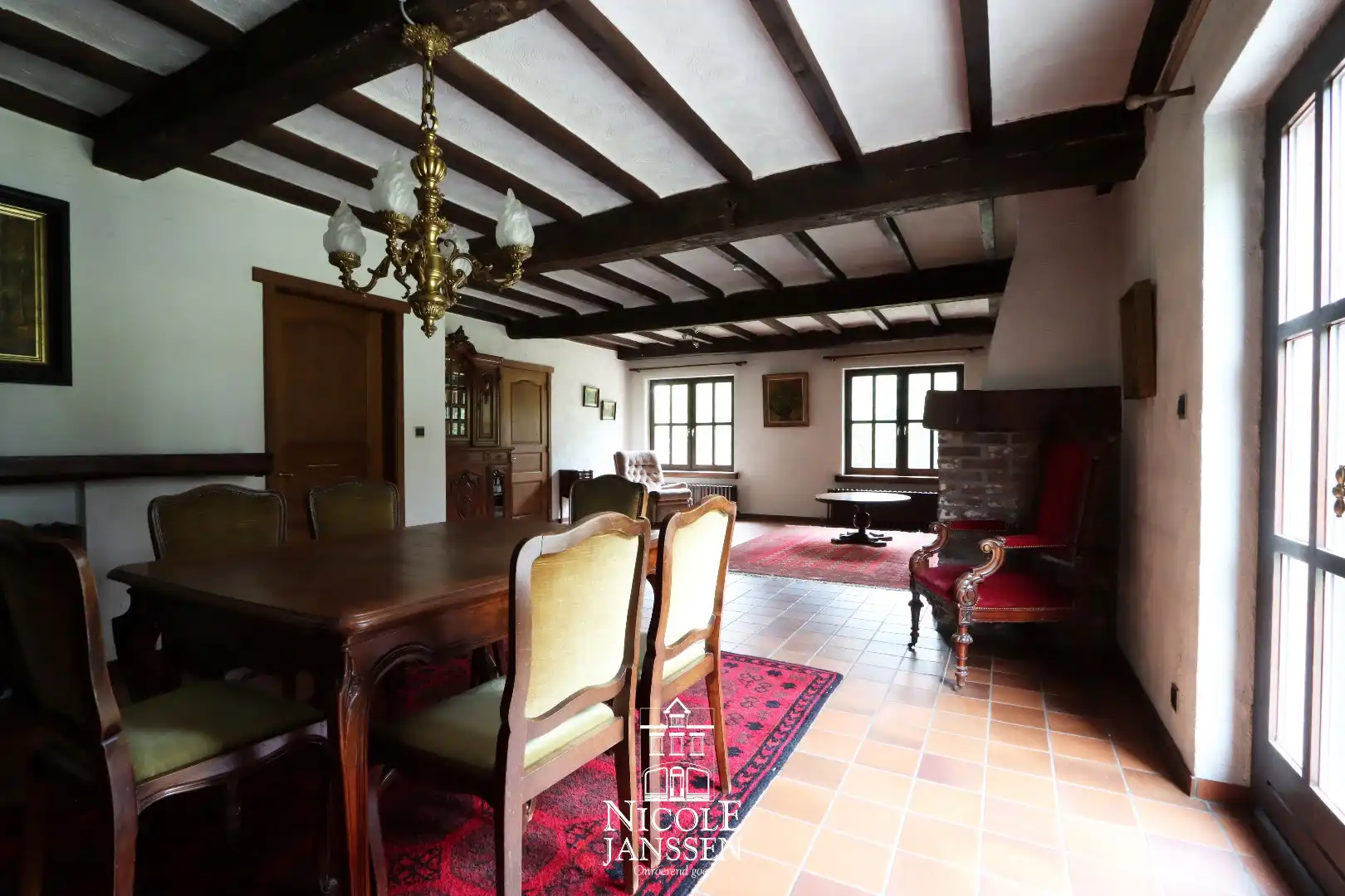 Degelijk gebouwd landhuis  foto 9