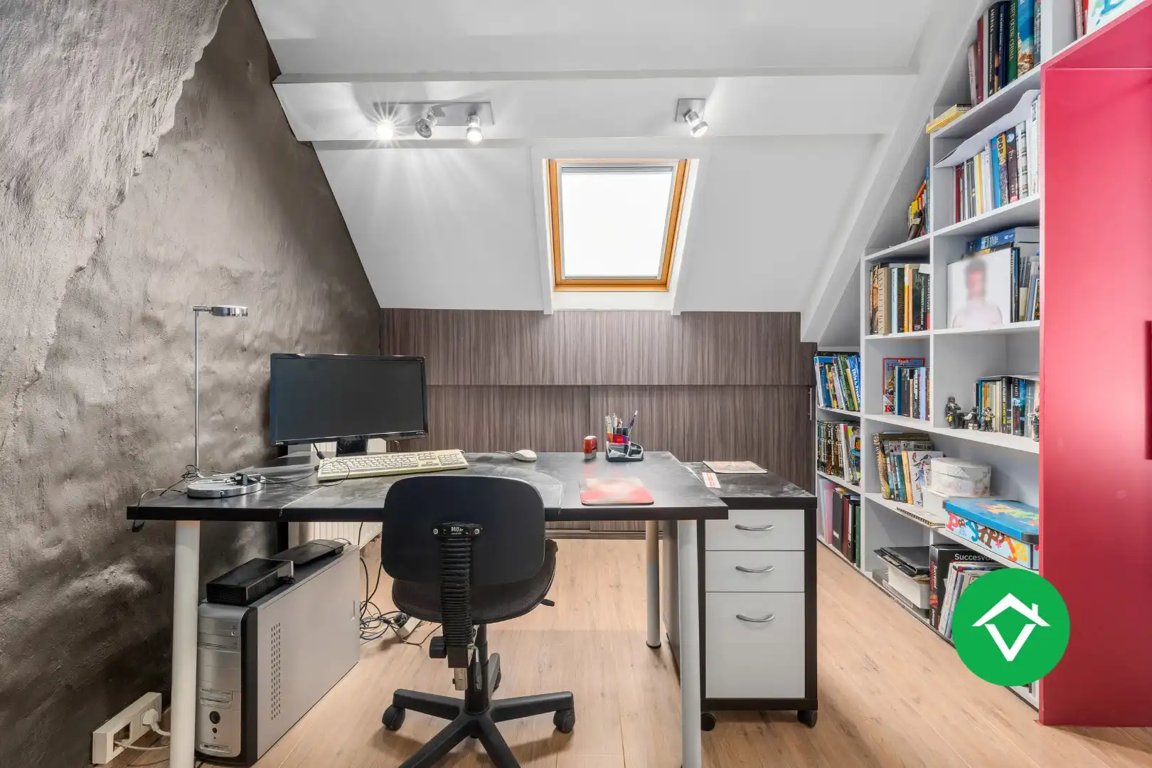 Instapklare woning met 4 slaapkamers en garage te Koekelare foto 31