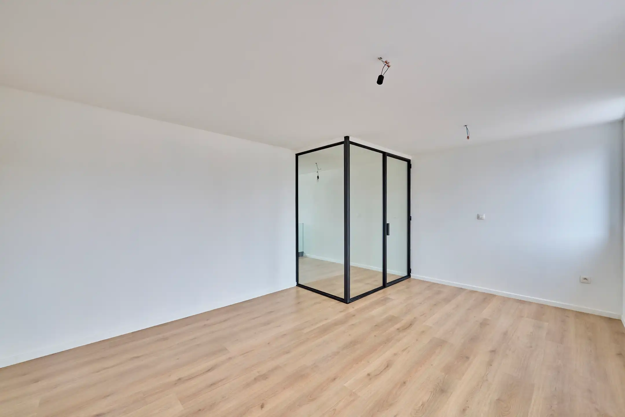 RUIME GERENOVEERDE WONING  foto 15