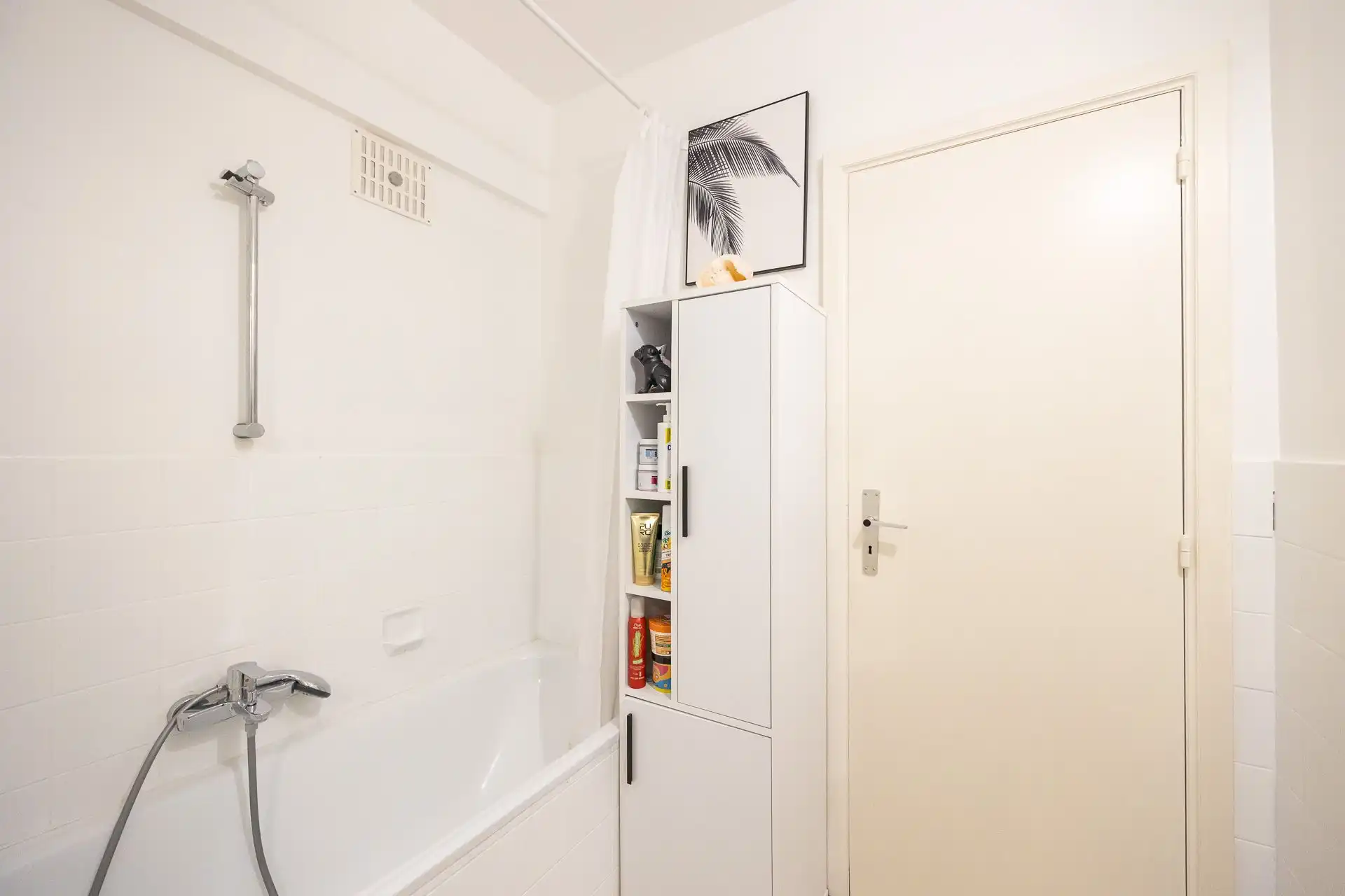 Verzorgd appartement met terras op uitstekende locatie foto 12