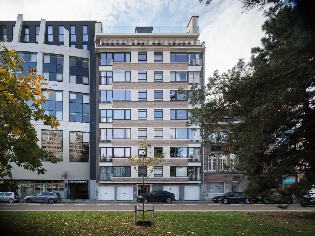 Gent centrum – Ruim appartement met drie slaapkamers en terras nabij het Zuidpark foto 14