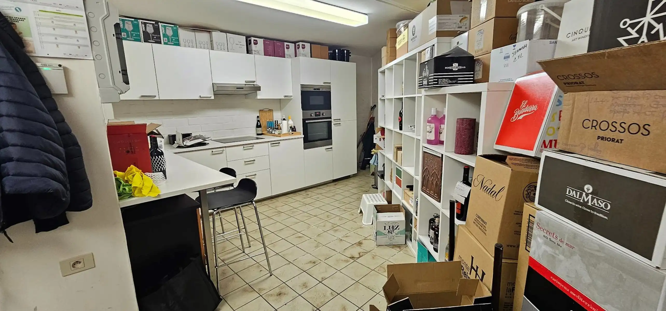 Open top instapklare winkelruimte te huur in Izegem centrum foto 10