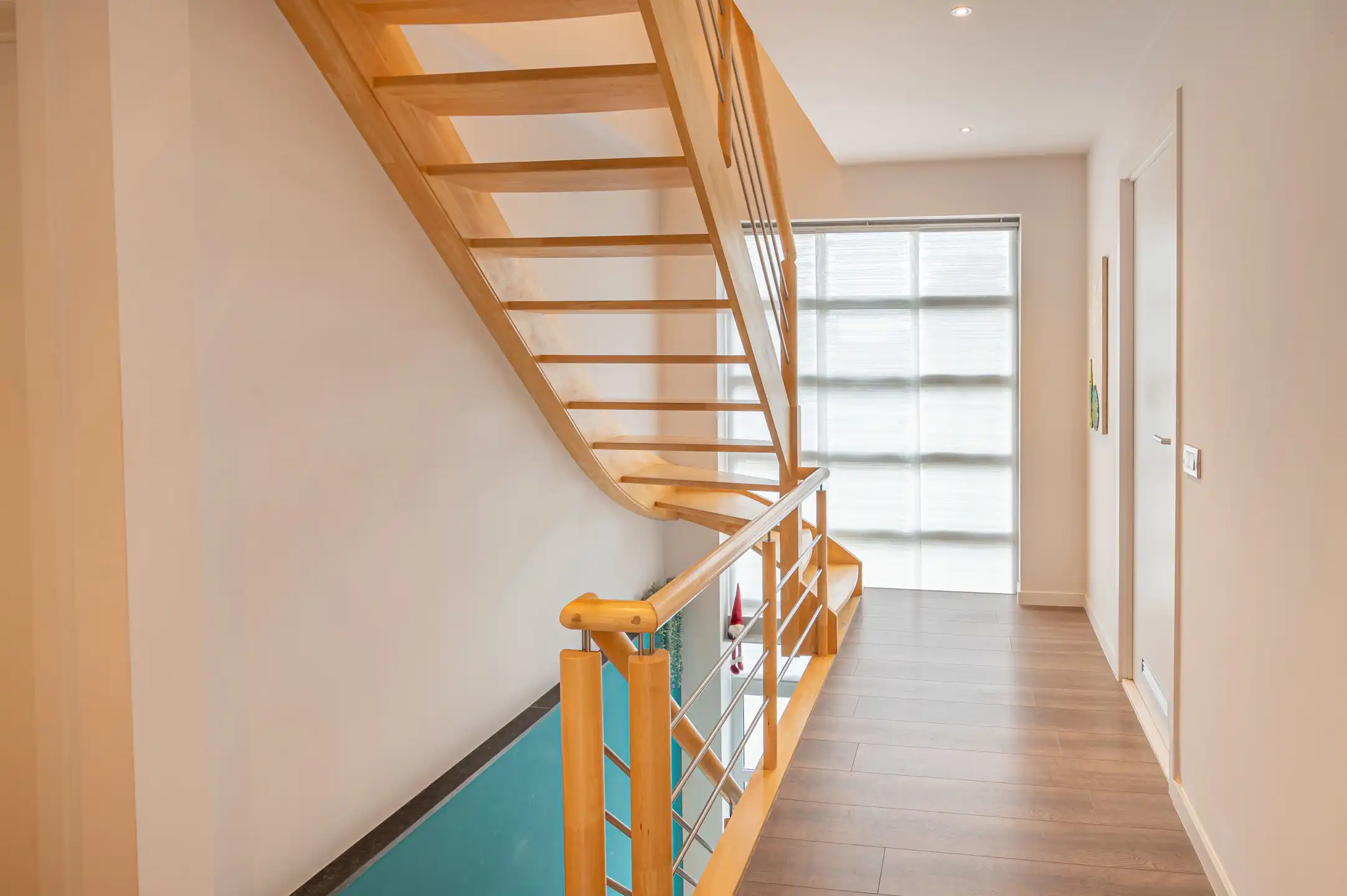 Ruime gezinswoning met tuin op rustige ligging foto 14