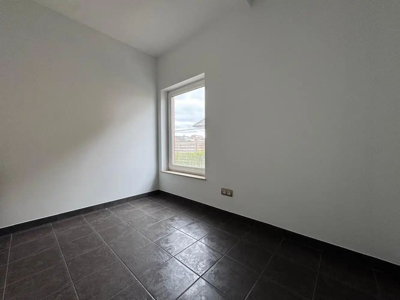 Glvl. app. met 3 slpks foto 9