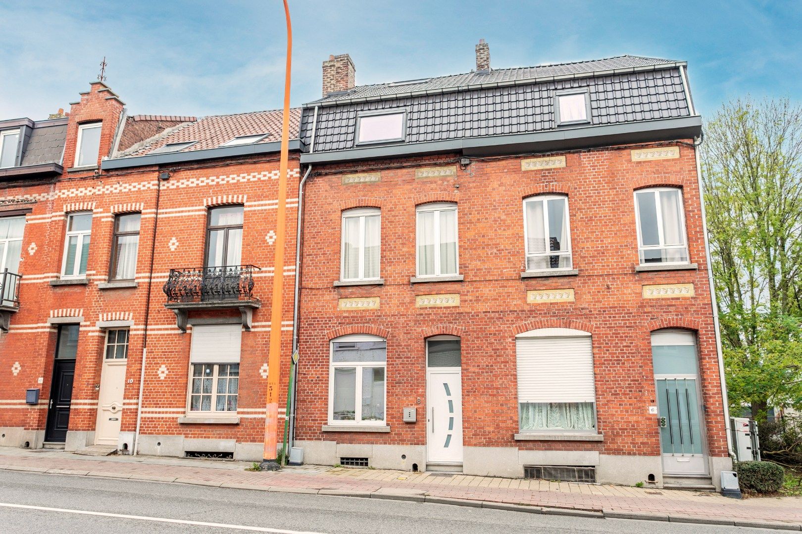 Volledig gerenoveerde woning, 3 slpks en tuin te koop centrum Halle foto 2