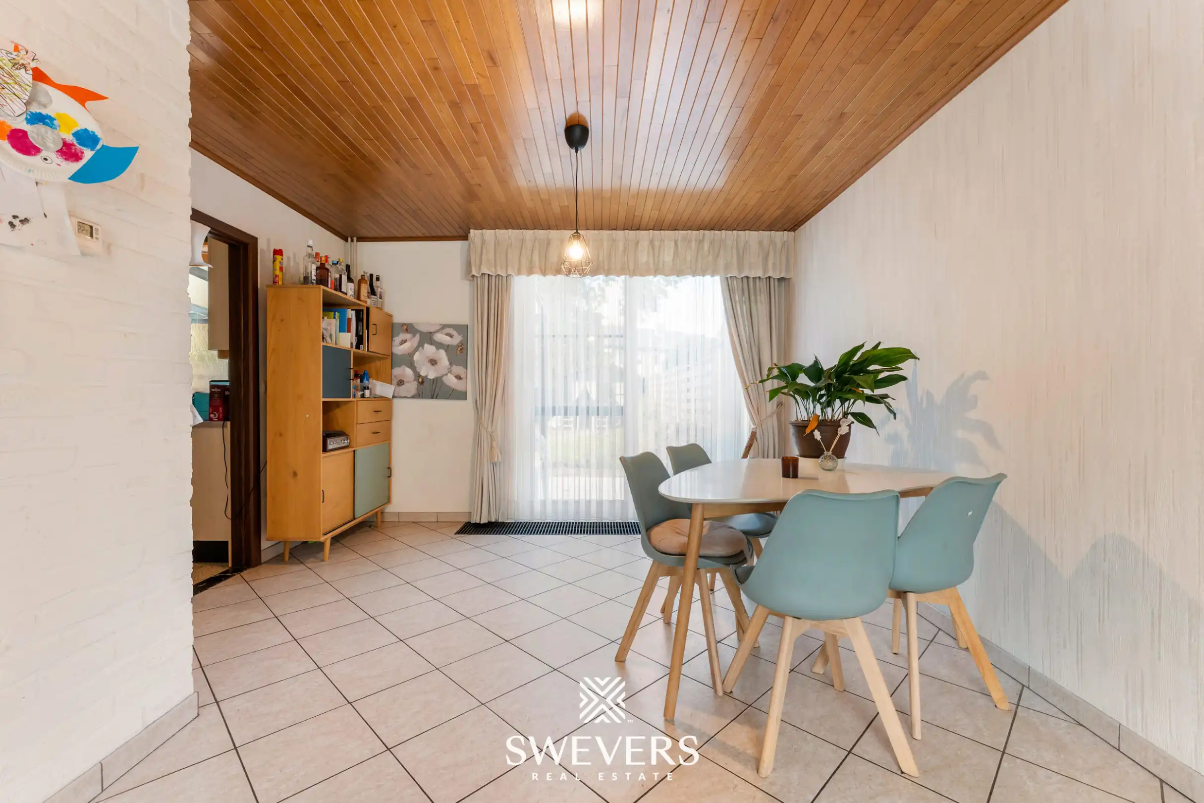 Op te frissen rijwoning op toplocatie foto 7