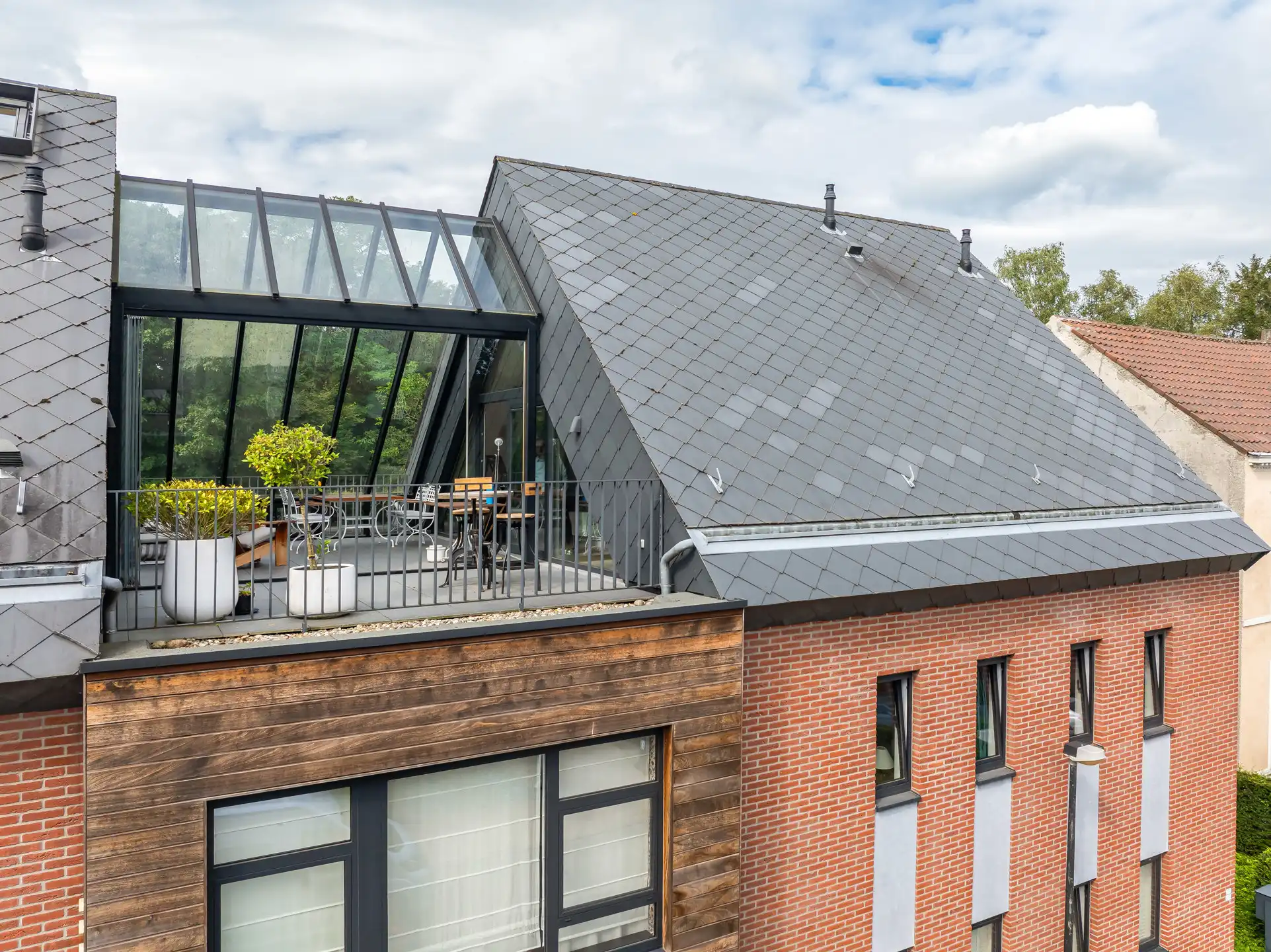 Unieke duplex met lift, terras en optionele parking foto 4