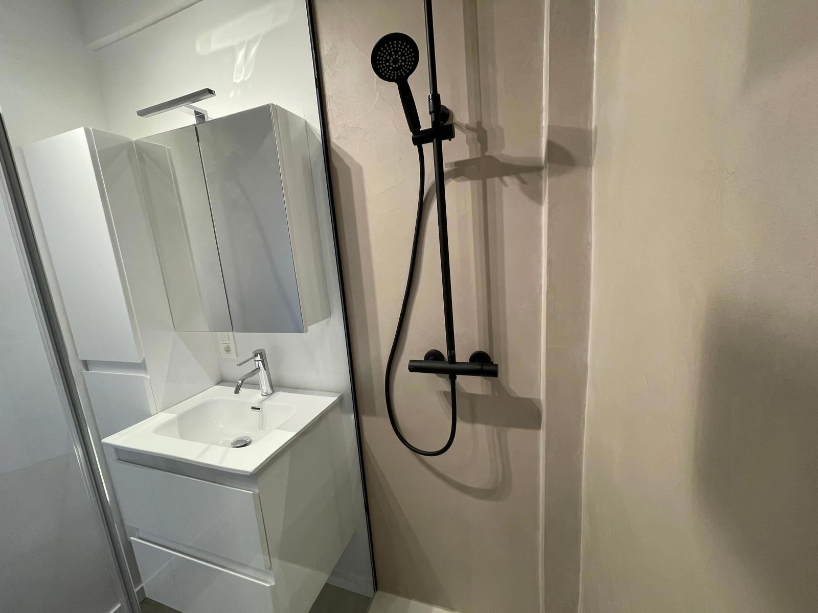 Super leuk volledig gerenoveerd appartement 1 slpk te Tienen foto 13