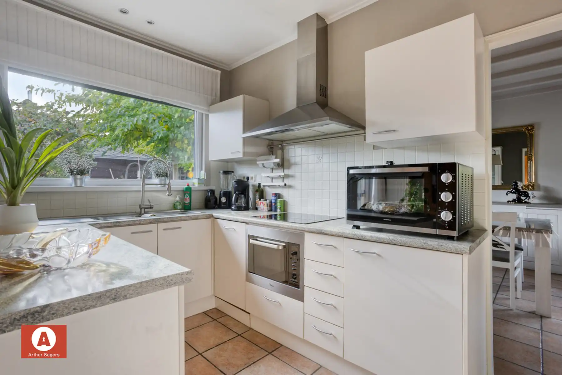 IN OPTIE - Rustig gelegen, instapklare en perfect onderhouden Bungalow. foto 10