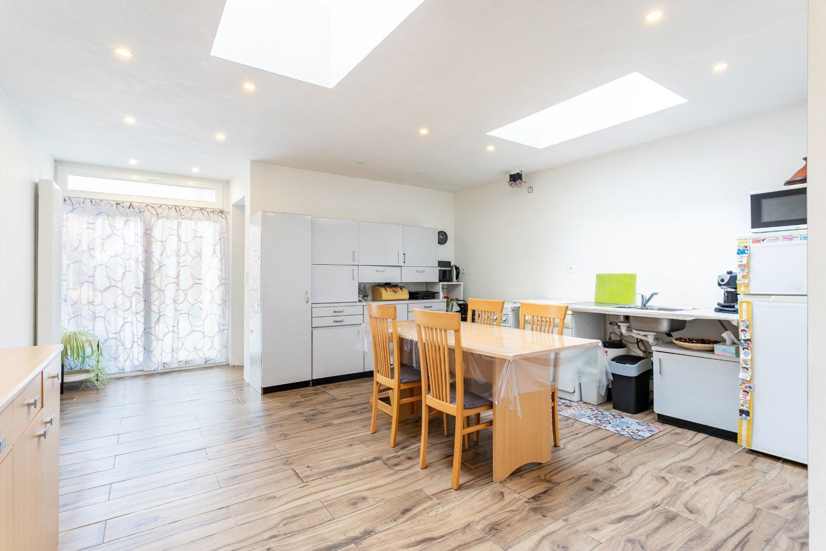 Woning met mogelijkheid tot 4 à 5 slaapkamers en tuin in Lembeek foto 8