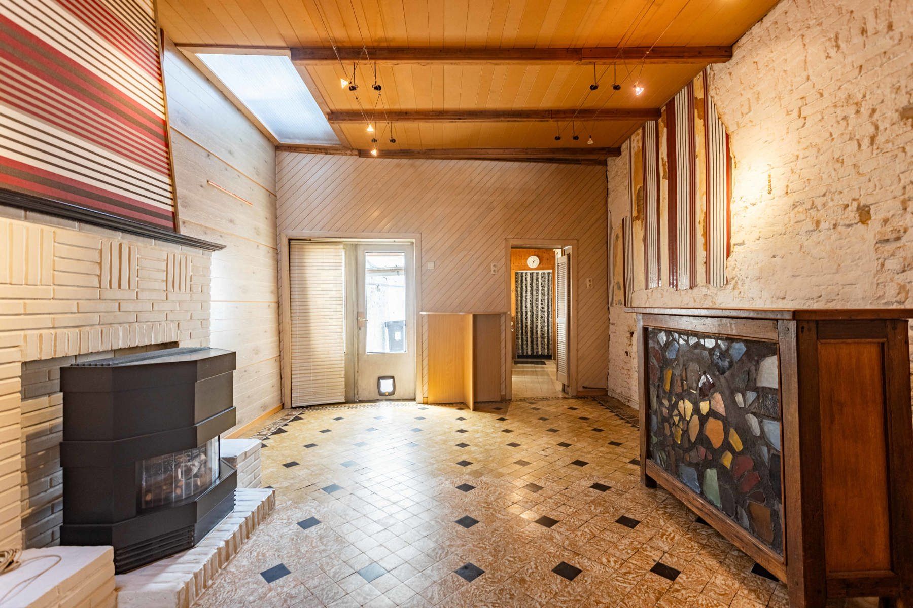 Te koop: te renoveren woning met private parkeerplaats! foto 9