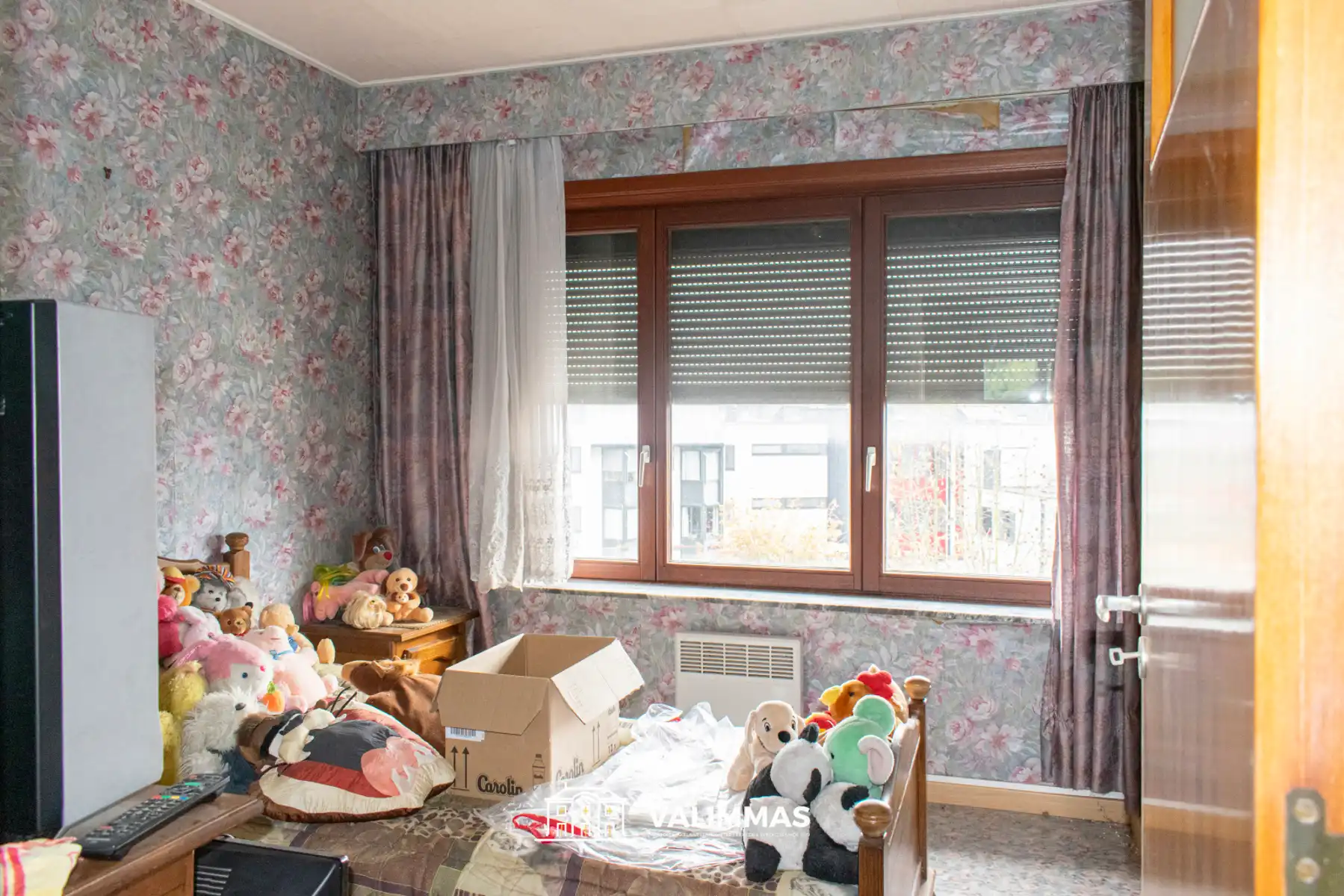 Centrum: op te knappen driegevelwoning met garage en tuin... foto 17