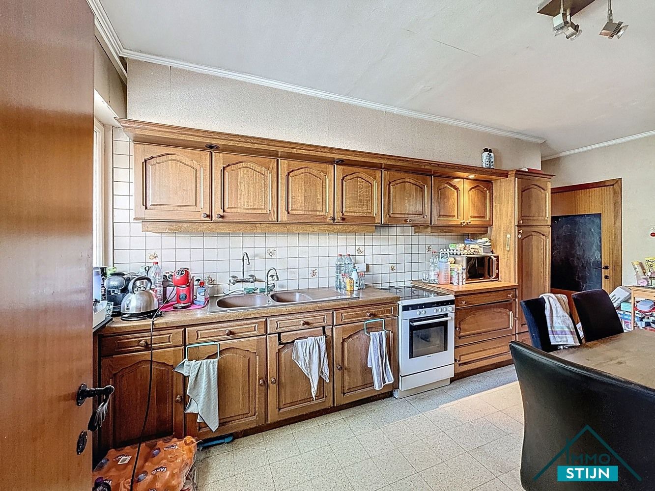 Halfopen bebouwing met 4 slaapkamers en garage foto 5