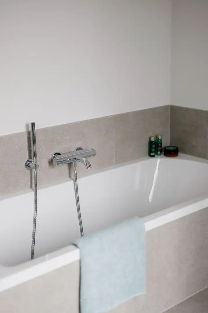 Instapklare nieuwbouwwoning in hartje Harelbeke - 6% btw! foto 10